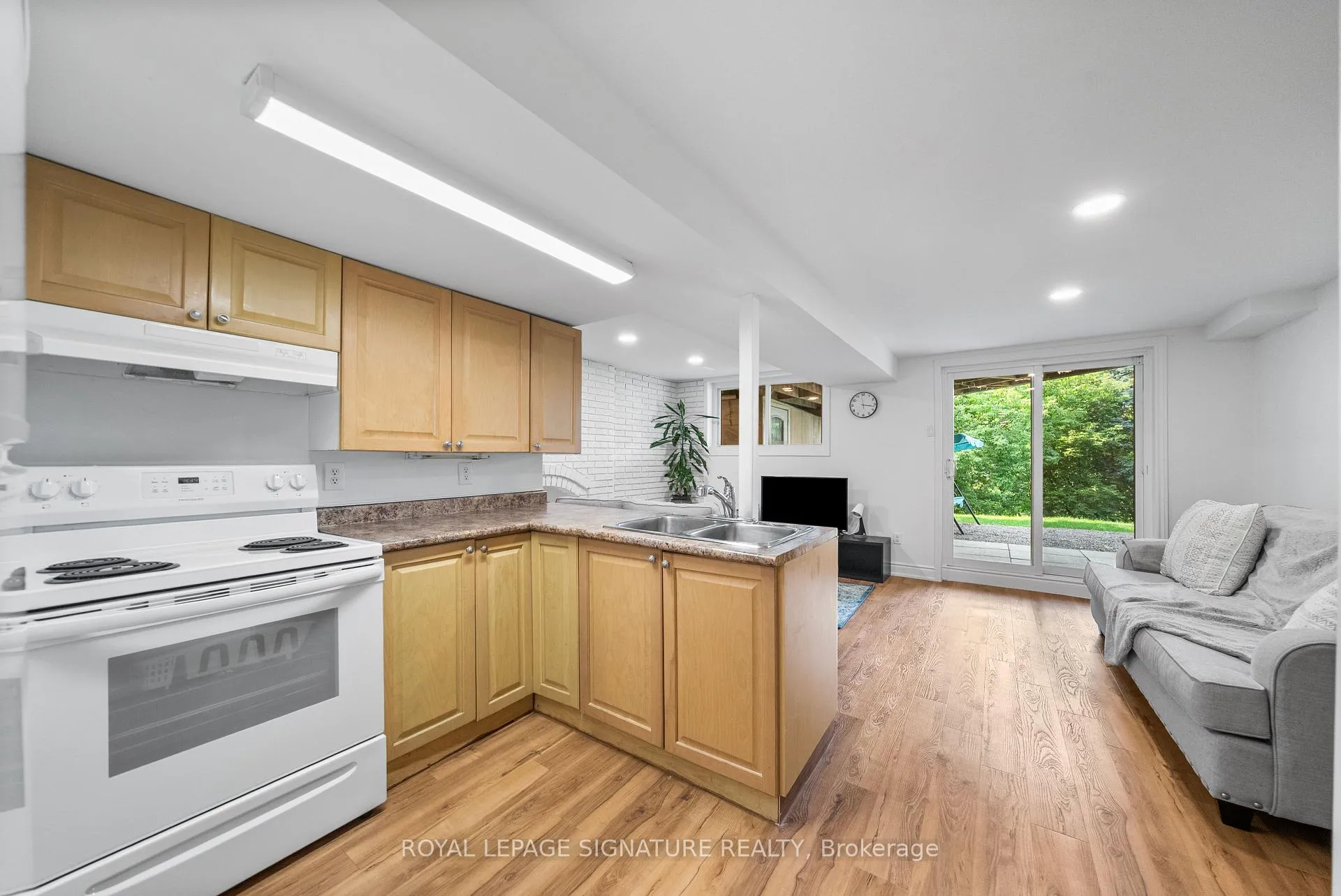 Photo 42 of 134 Ridgebank Court, Caledon, Bolton West — HOMEH