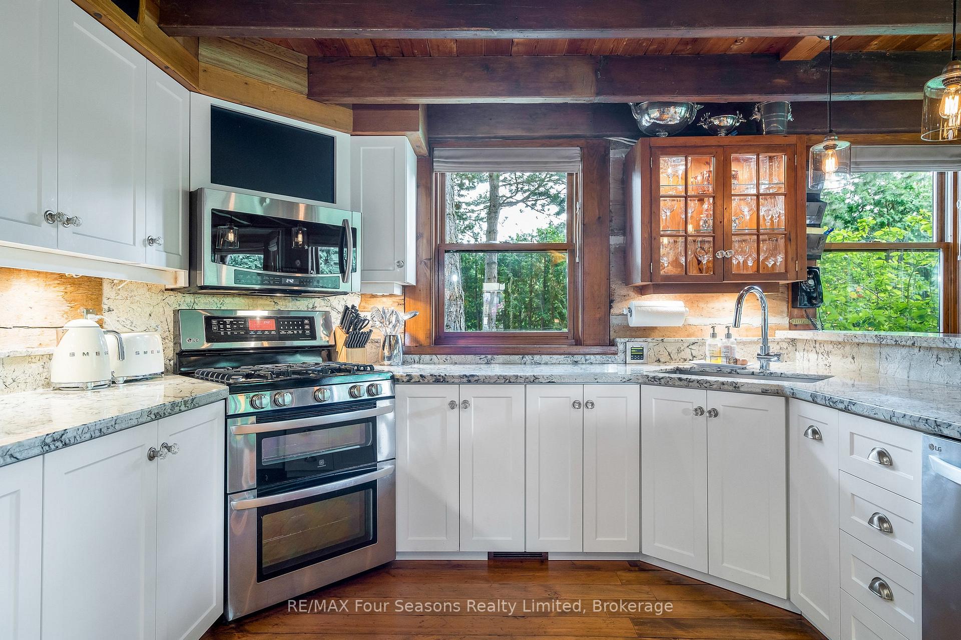Photo 7 of 151 Sleepy Hollow Road, Blue Mountains — HOMEH