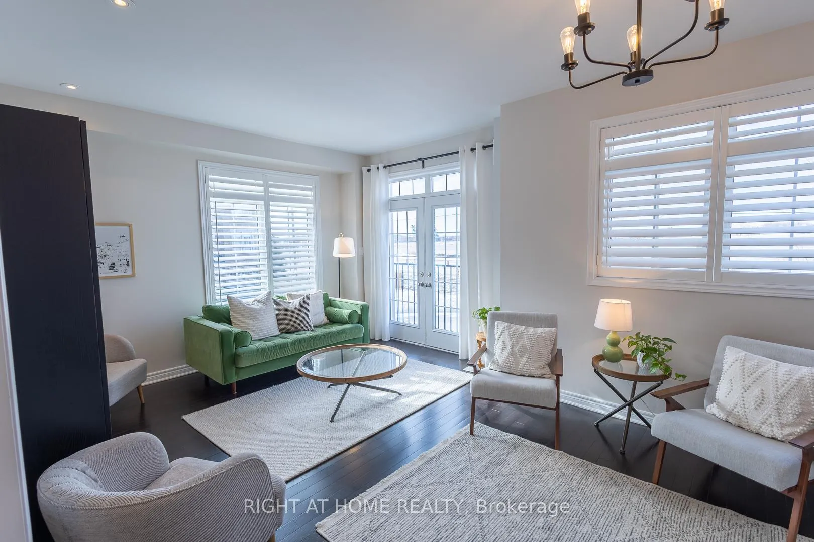 Photo 8 of 25 Rockman Crescent, Brampton, Northwest Brampton — HOMEH