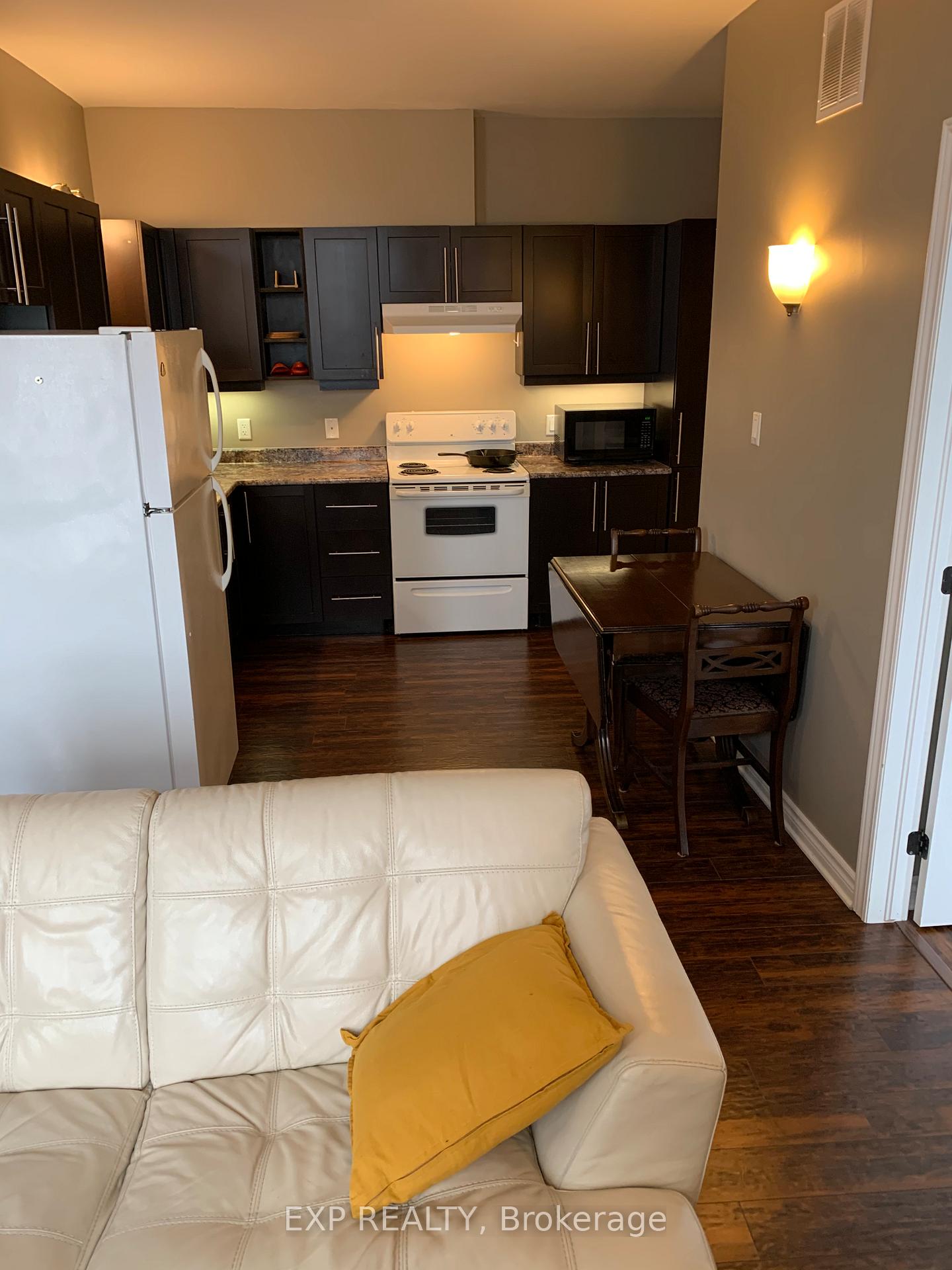 Photo 7 of Unit 3C, 43 Bridge Street, Carleton Place — HOMEH