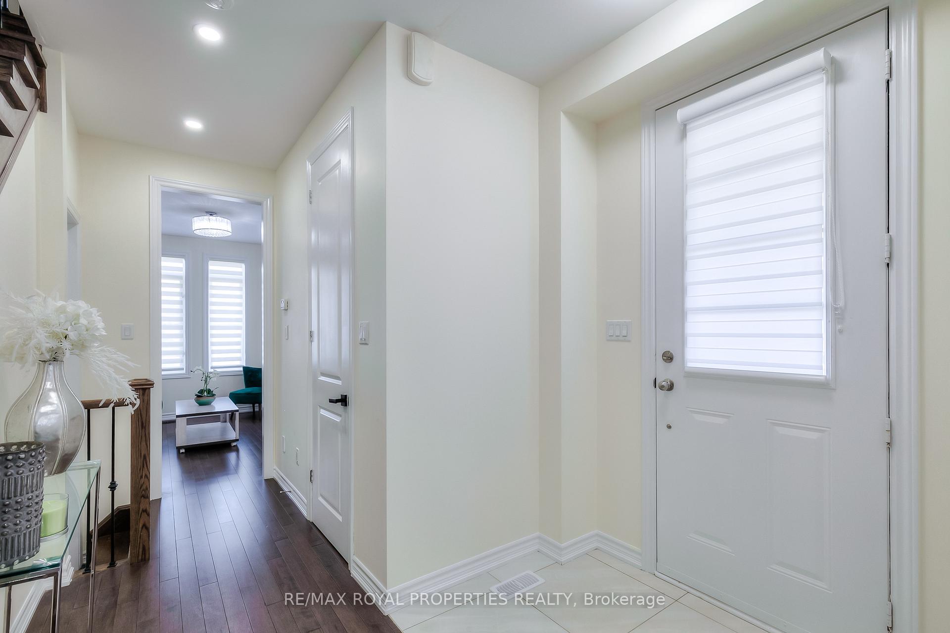 Photo 6 of 101 Larkinley Lane, Ajax, Northwest Ajax — HOMEH