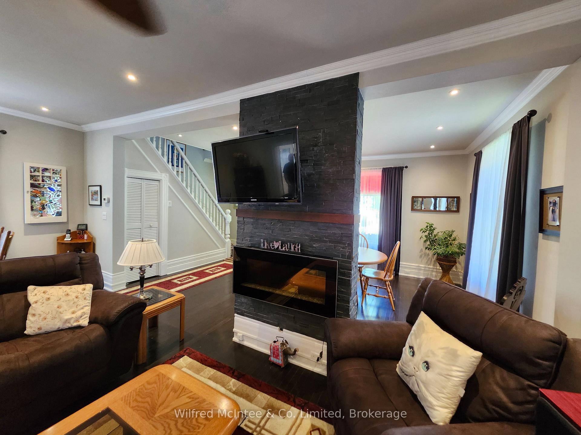 Photo 4 of 83 Richmond Street, Bluewater, Hensall — HOMEH