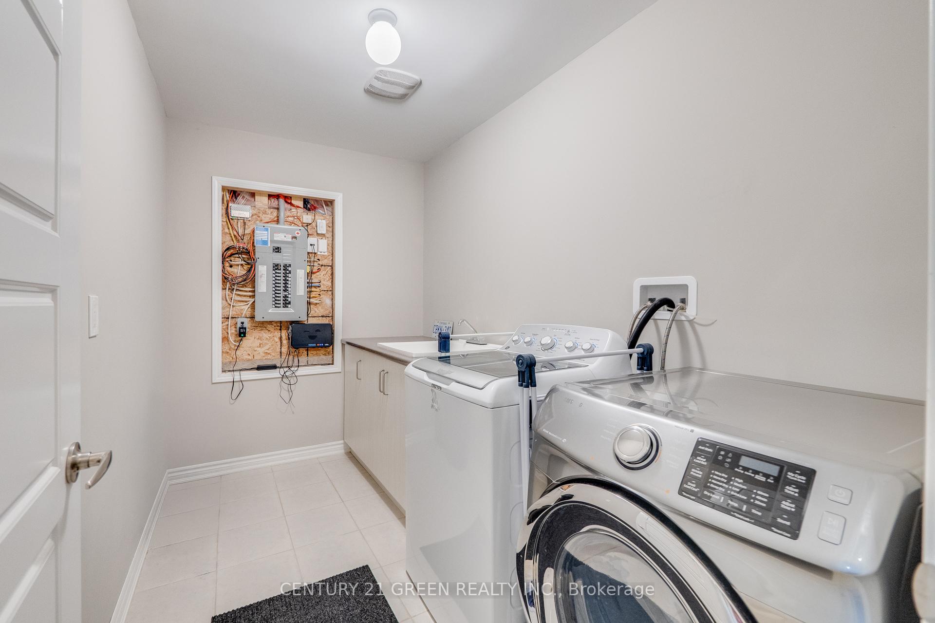 Photo 33 of 1373 Leger Way, Milton, Ford — HOMEH