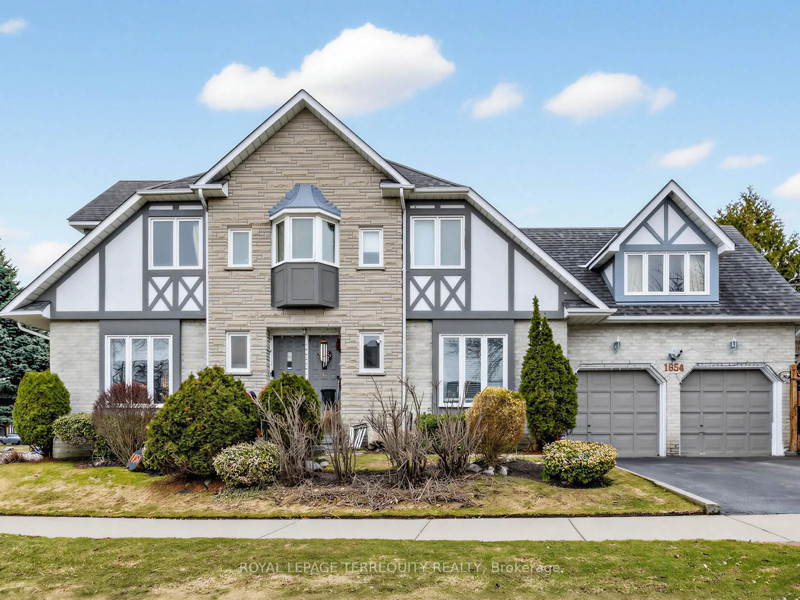Photo 4 of 1854 Brookshire Square, Pickering, Liverpool — HOMEH