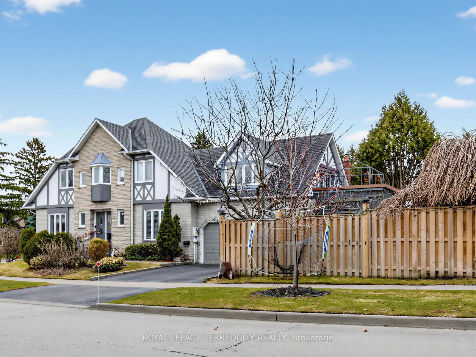 Photo 37 of 1854 Brookshire Square, Pickering, Liverpool — HOMEH