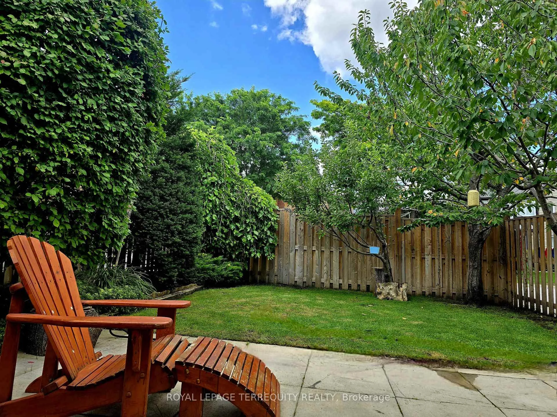 Photo 39 of 1854 Brookshire Square, Pickering, Liverpool — HOMEH