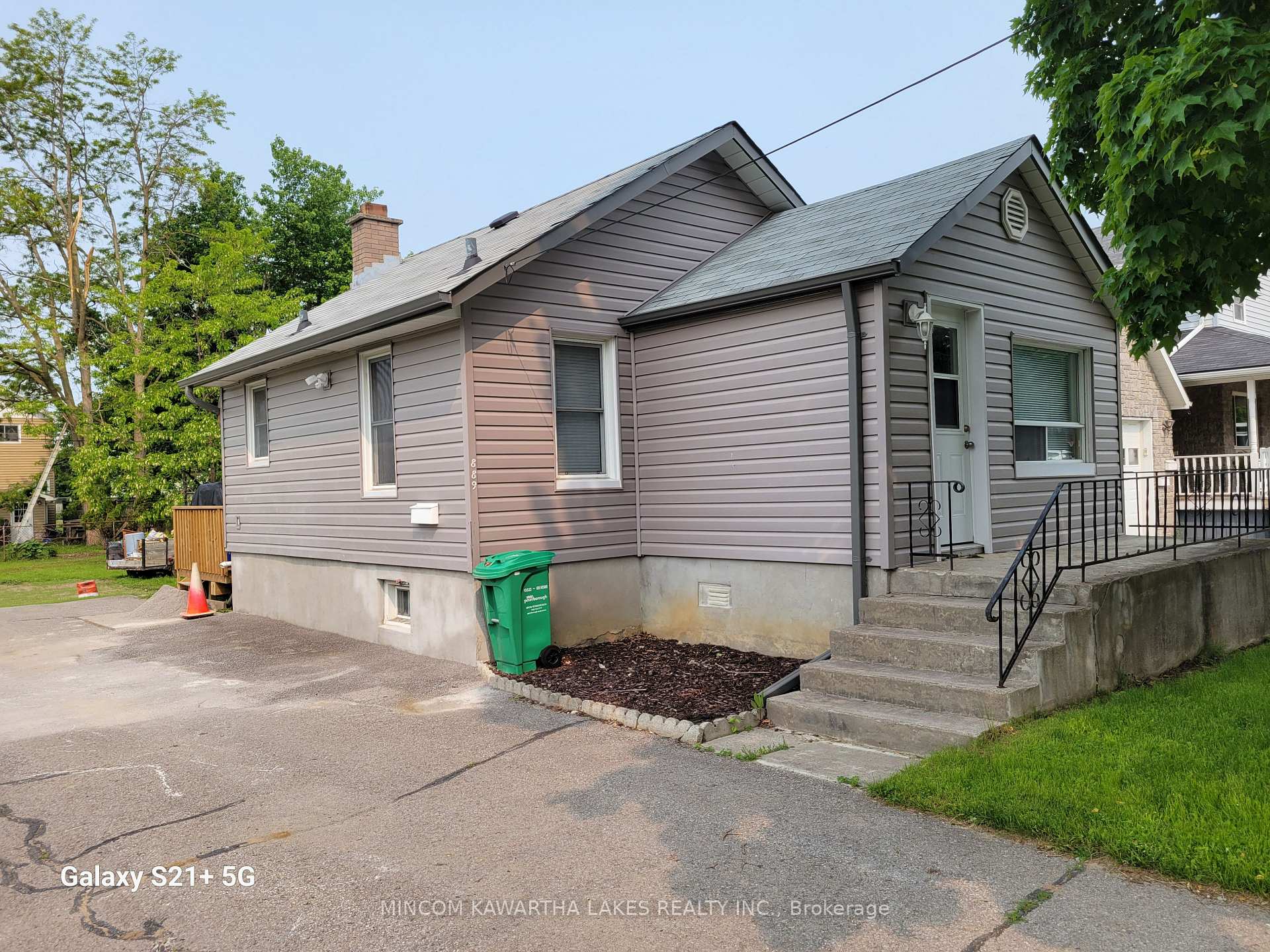 Front of 889 Western Avenue