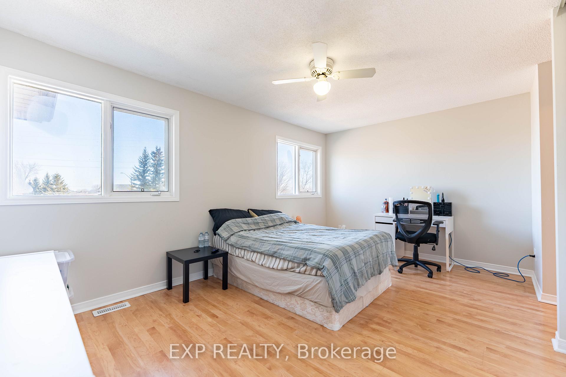 Photo 15 of 321 Fairbrooke Court, Arnprior — HOMEH