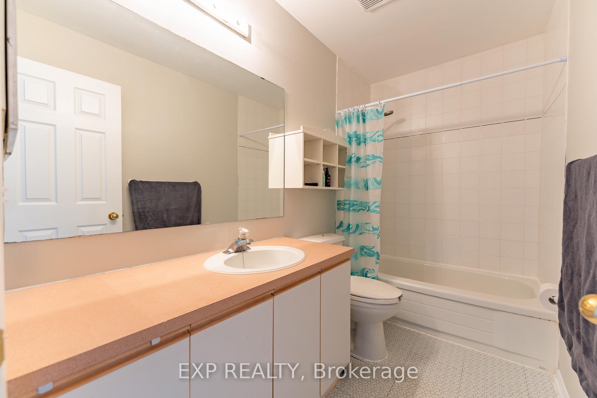 Photo 23 of 321 Fairbrooke Court, Arnprior — HOMEH