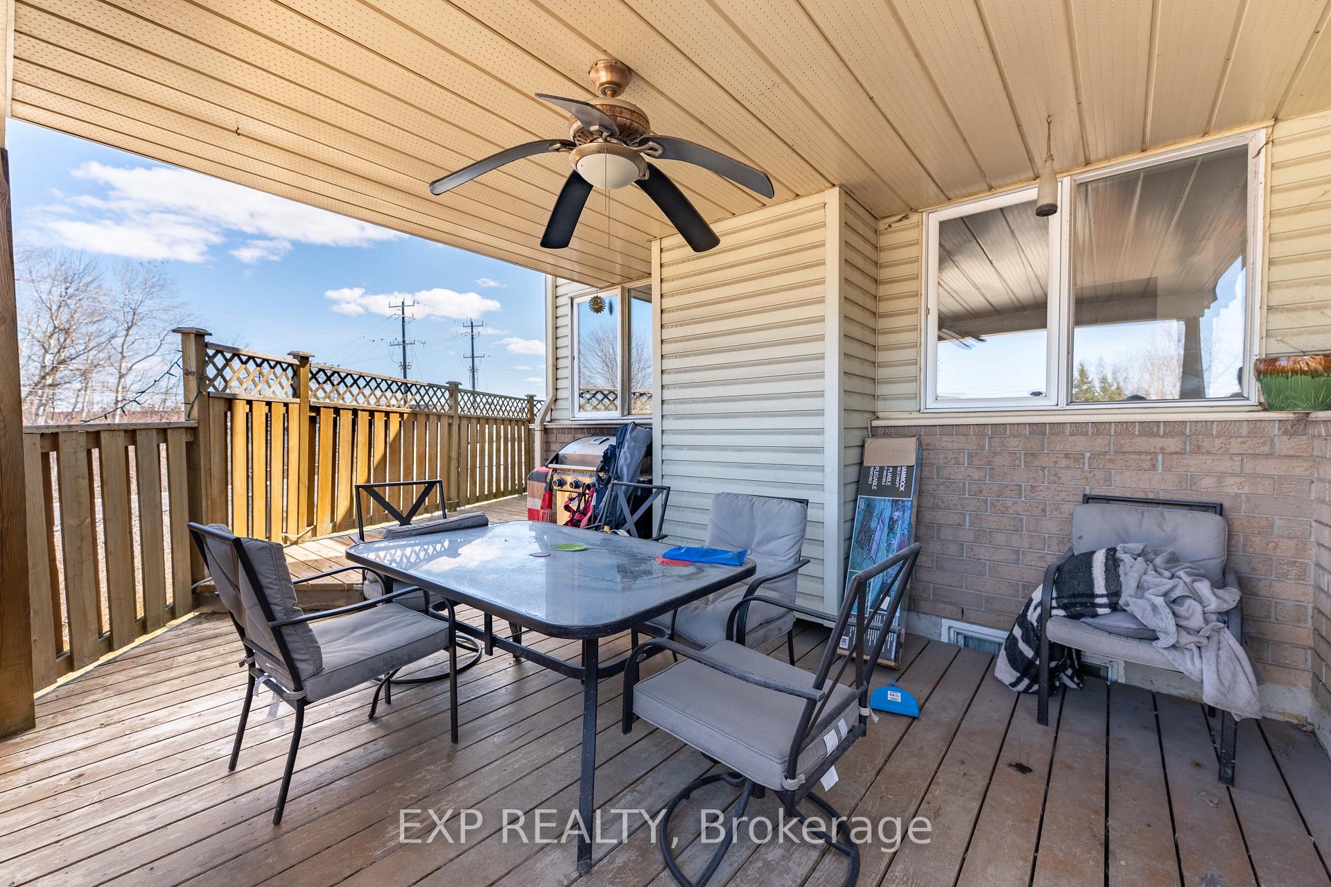 Photo 34 of 321 Fairbrooke Court, Arnprior — HOMEH