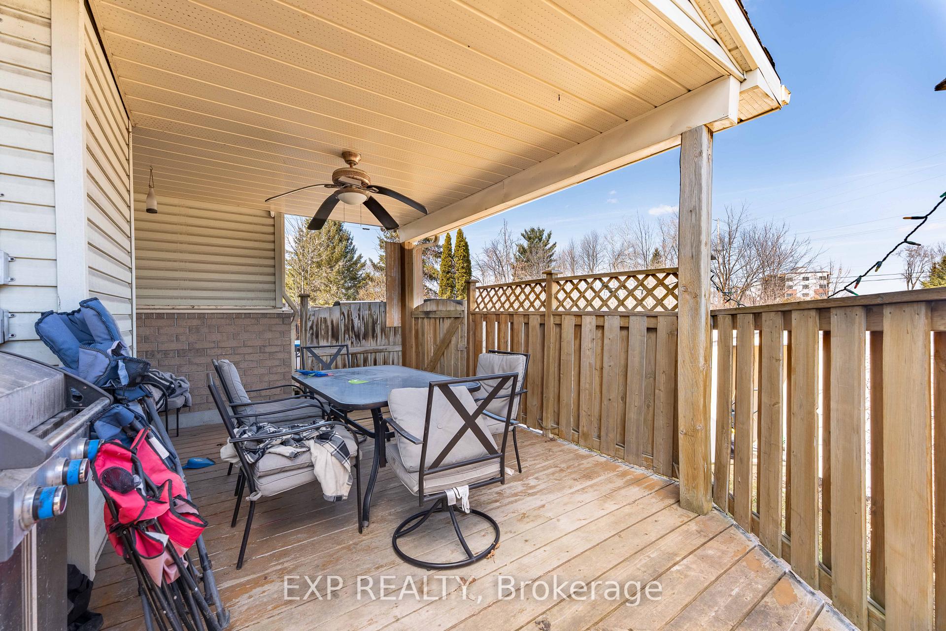 Photo 35 of 321 Fairbrooke Court, Arnprior — HOMEH