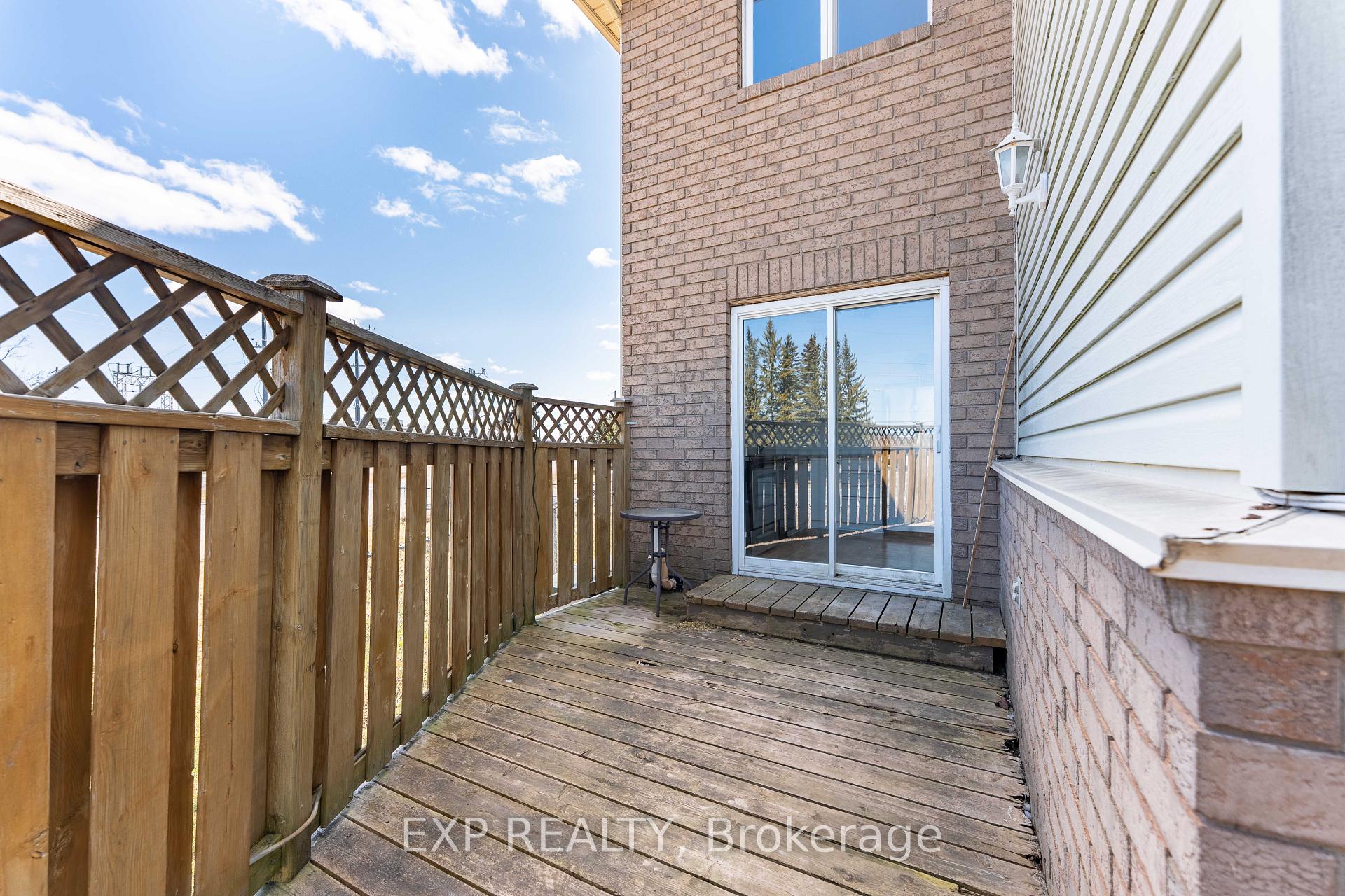 Photo 37 of 321 Fairbrooke Court, Arnprior — HOMEH