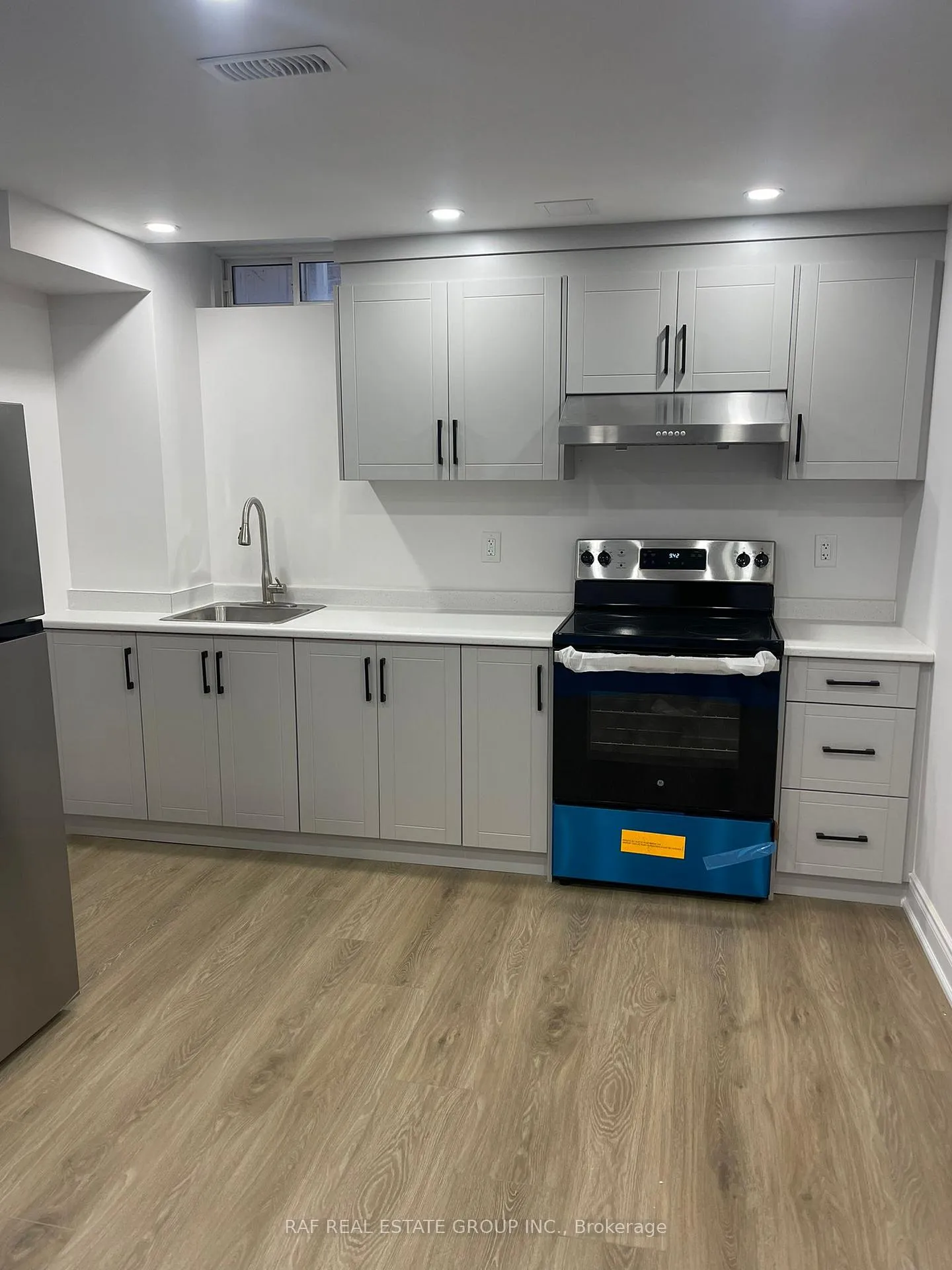 Photo 5 of Unit Bsmt, 498 Downes Jackson Heights, Milton, Harrison — HOMEH
