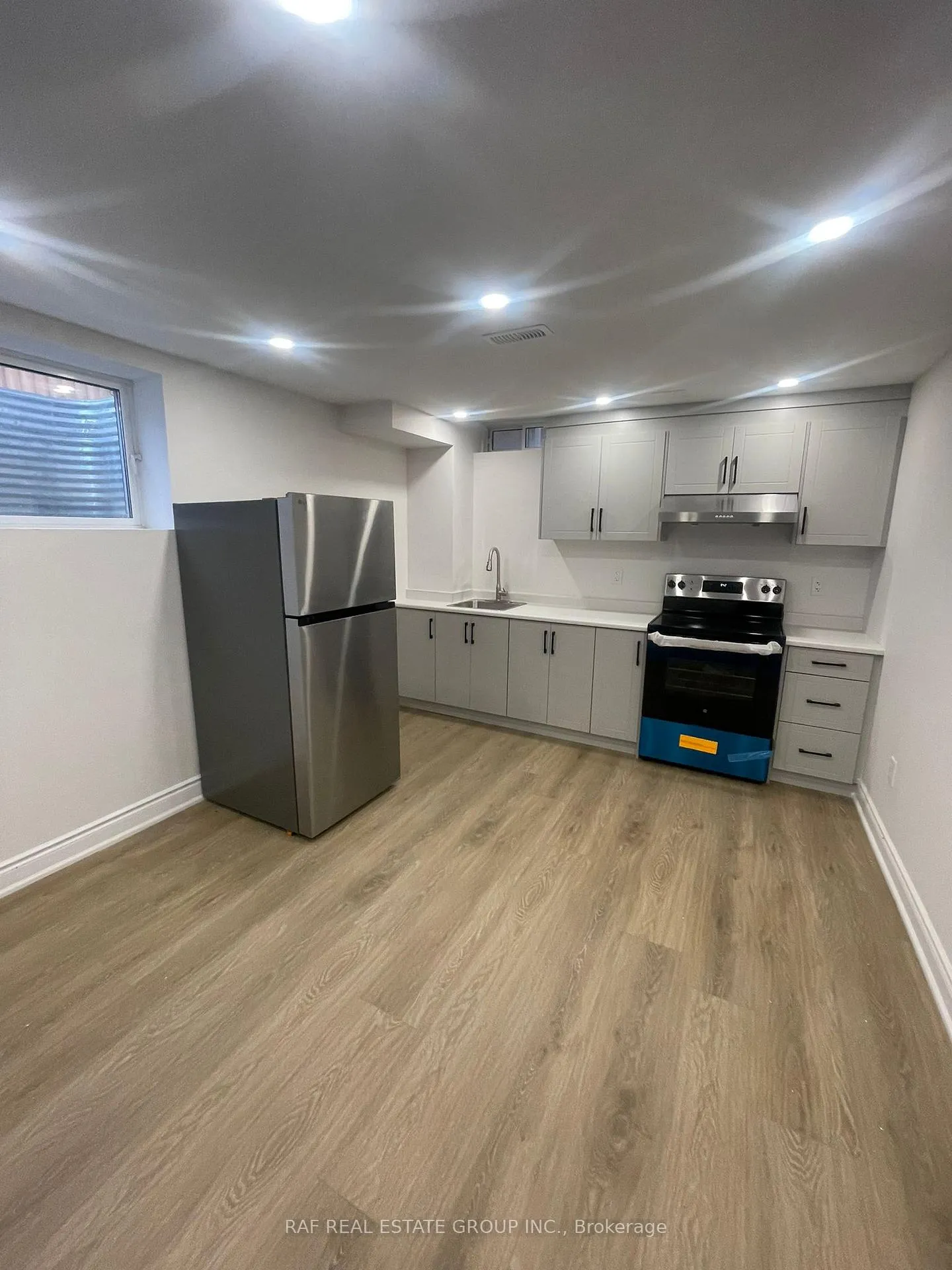 Photo 6 of Unit Bsmt, 498 Downes Jackson Heights, Milton, Harrison — HOMEH