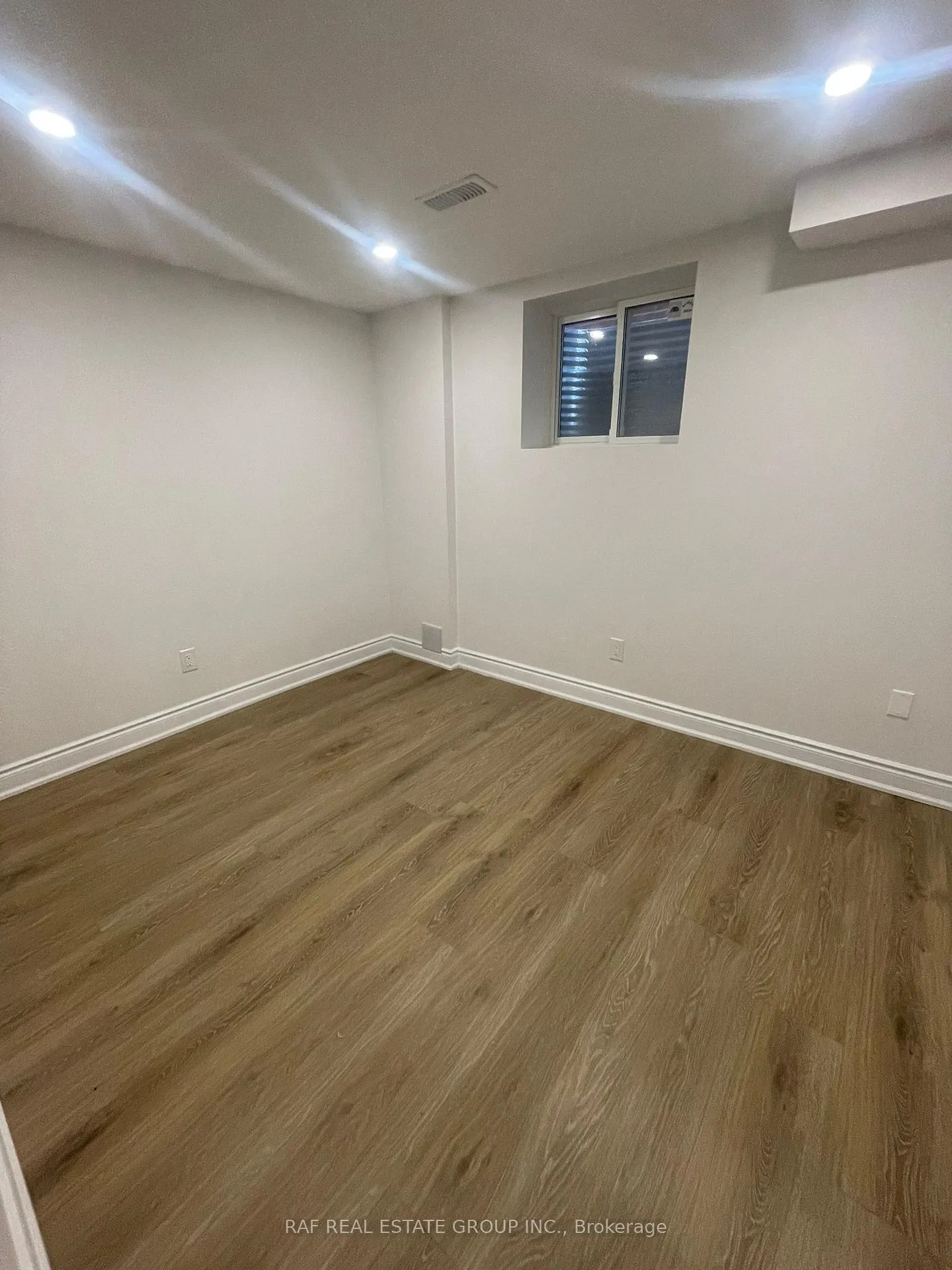 Photo 8 of Unit Bsmt, 498 Downes Jackson Heights, Milton, Harrison — HOMEH
