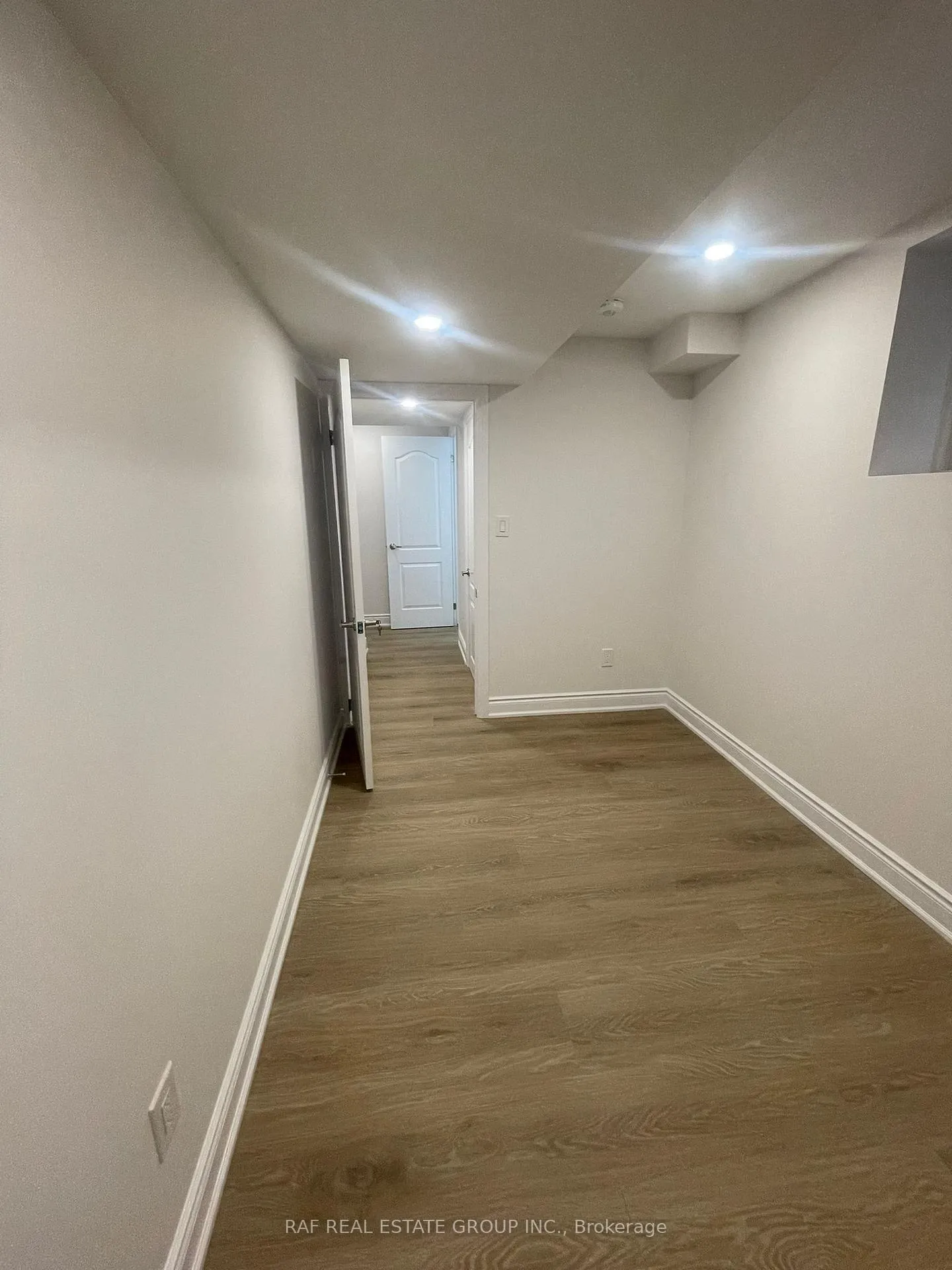 Photo 11 of Unit Bsmt, 498 Downes Jackson Heights, Milton, Harrison — HOMEH
