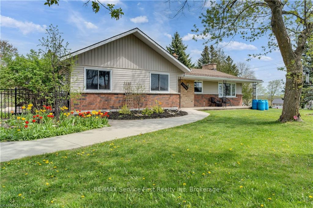 Photo 2 of 1658 Battersea Road, Kingston, City North of 401 — HOMEH
