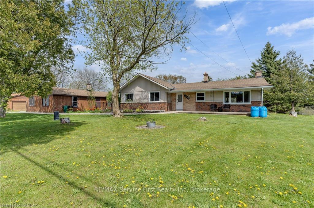 Photo 3 of 1658 Battersea Road, Kingston, City North of 401 — HOMEH