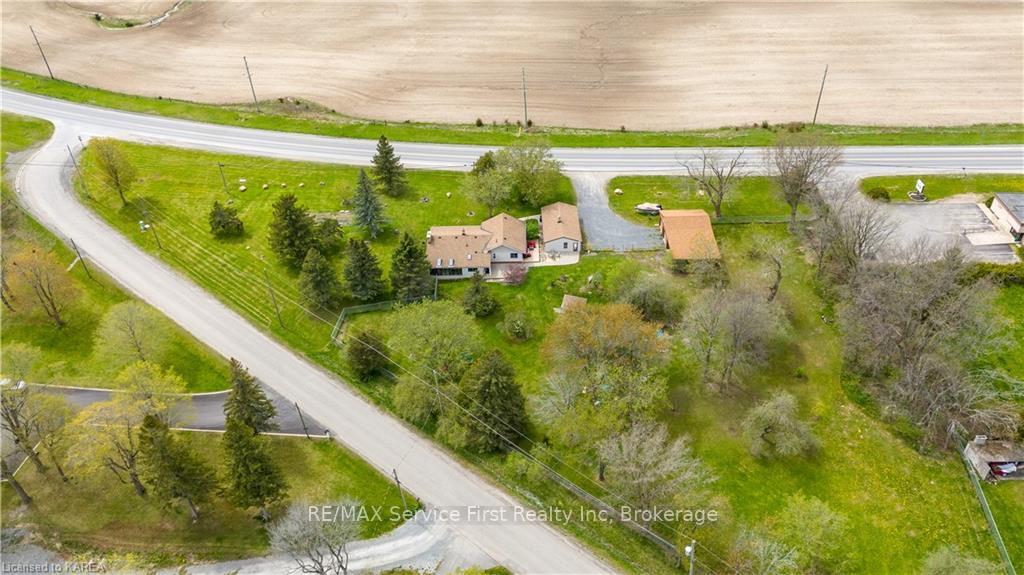 Photo 7 of 1658 Battersea Road, Kingston, City North of 401 — HOMEH