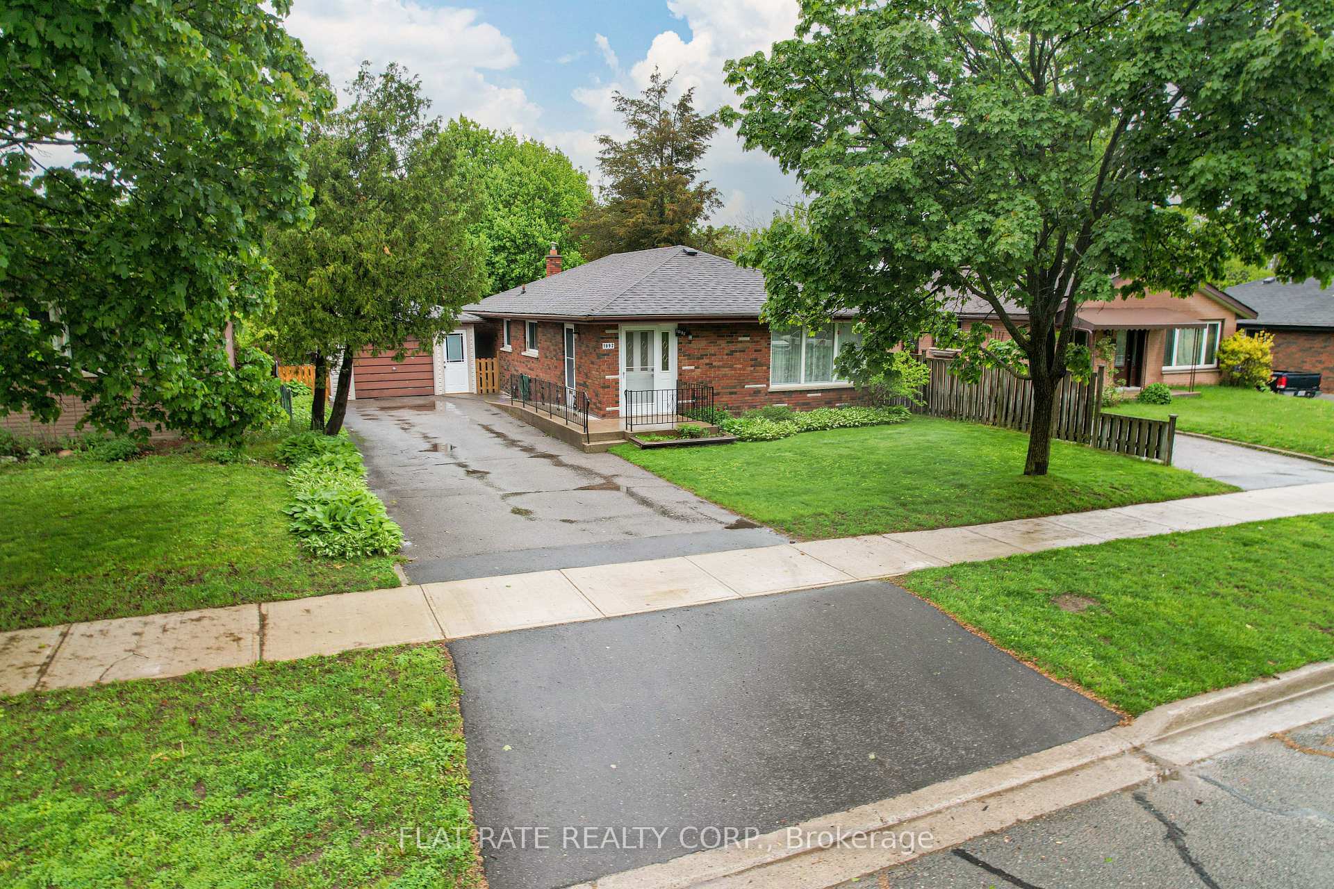 Front of 1092 Glendale Drive