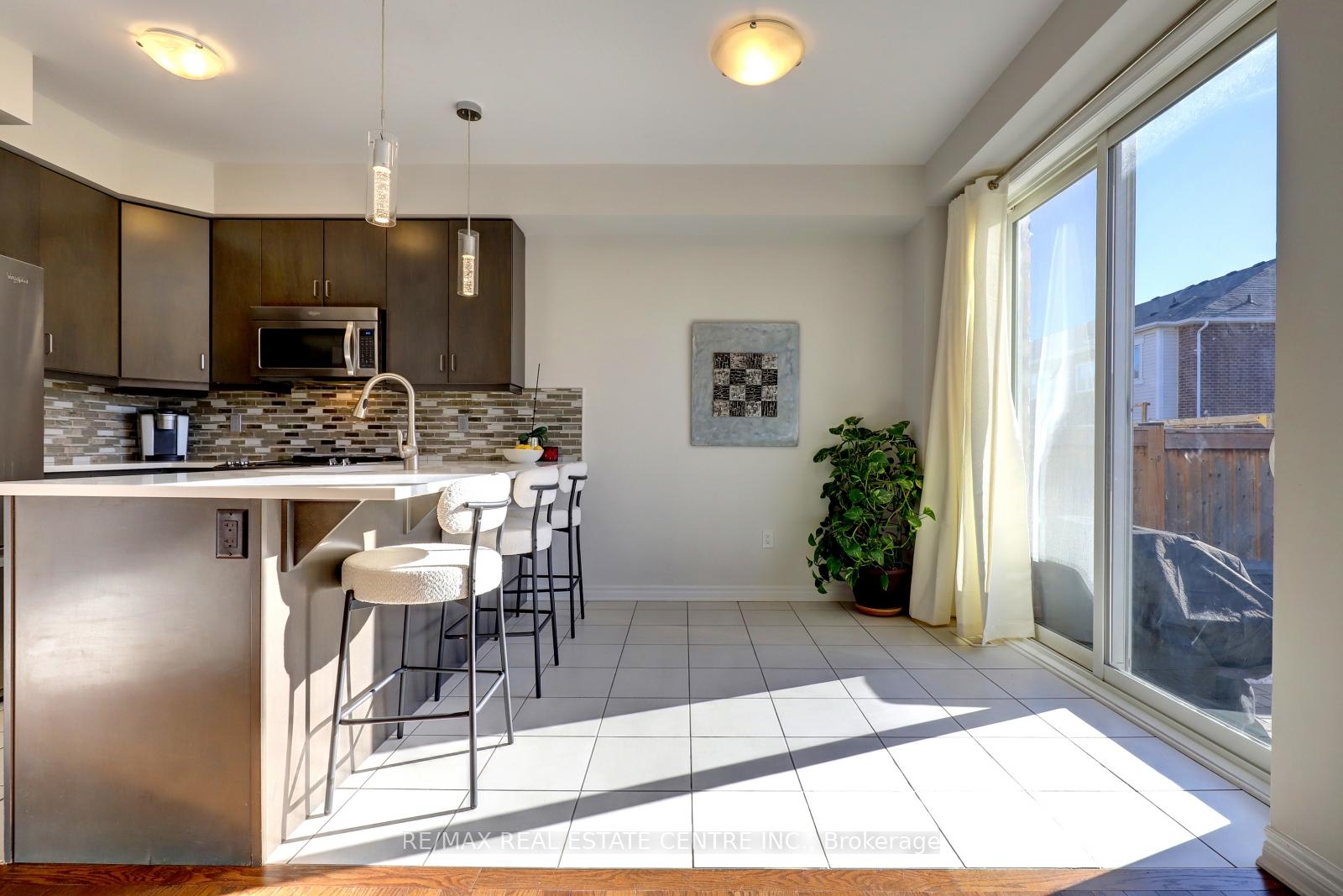 Photo 17 of 1500 Farmstead Drive, Milton, Ford — HOMEH
