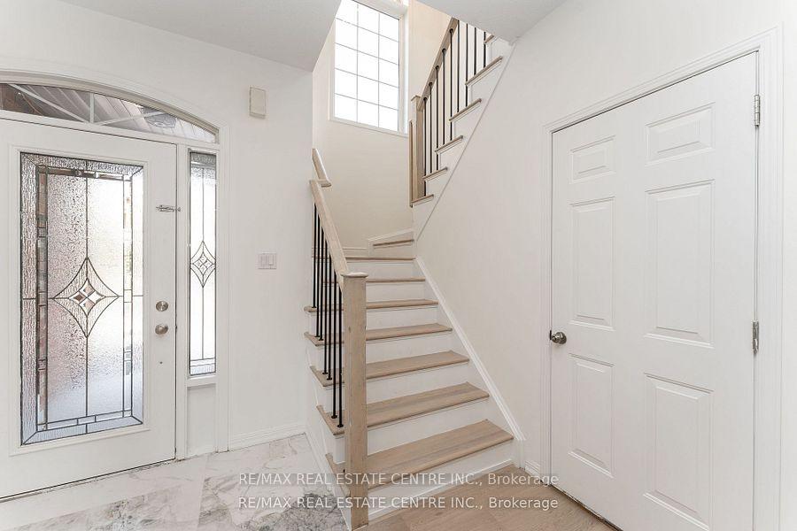 Photo 14 of 648 Snider Terrace, Milton, Coates — HOMEH