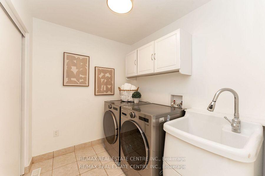 Photo 26 of 648 Snider Terrace, Milton, Coates — HOMEH