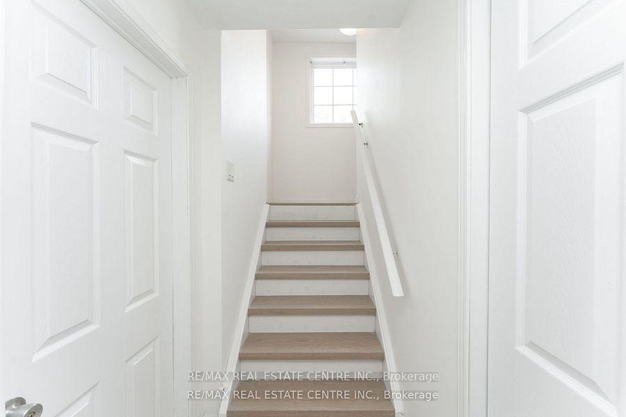 Photo 28 of 648 Snider Terrace, Milton, Coates — HOMEH