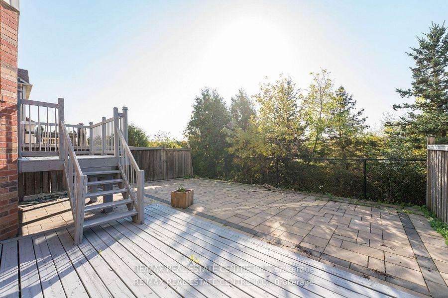 Photo 38 of 648 Snider Terrace, Milton, Coates — HOMEH