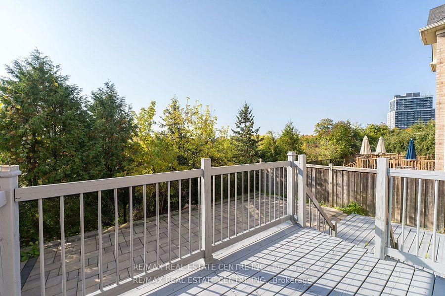 Photo 40 of 648 Snider Terrace, Milton, Coates — HOMEH