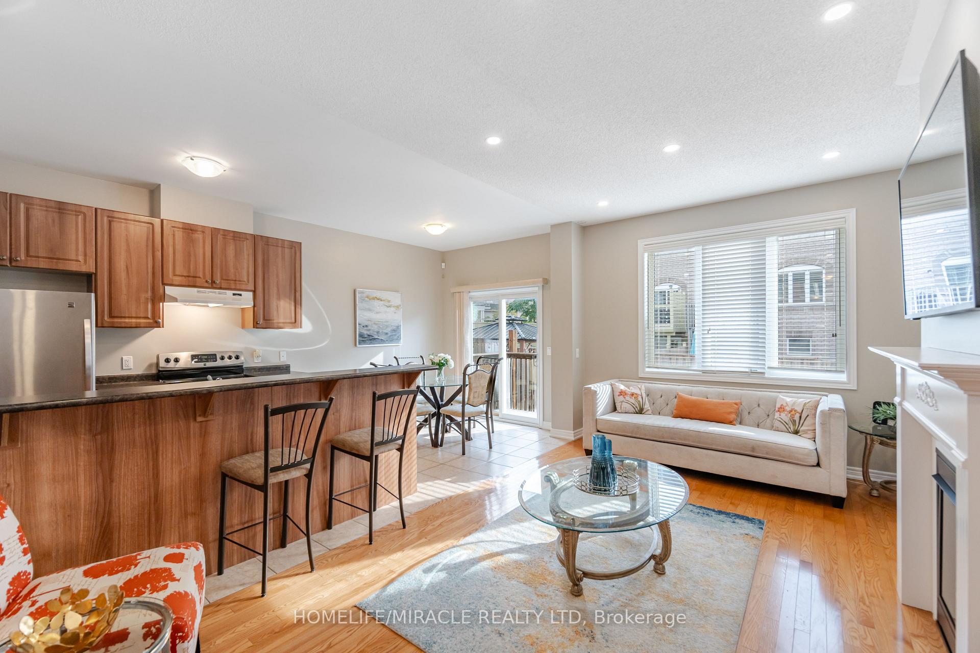 Photo 6 of 815 Miltonbrook Crescent, Milton, Willmott — HOMEH