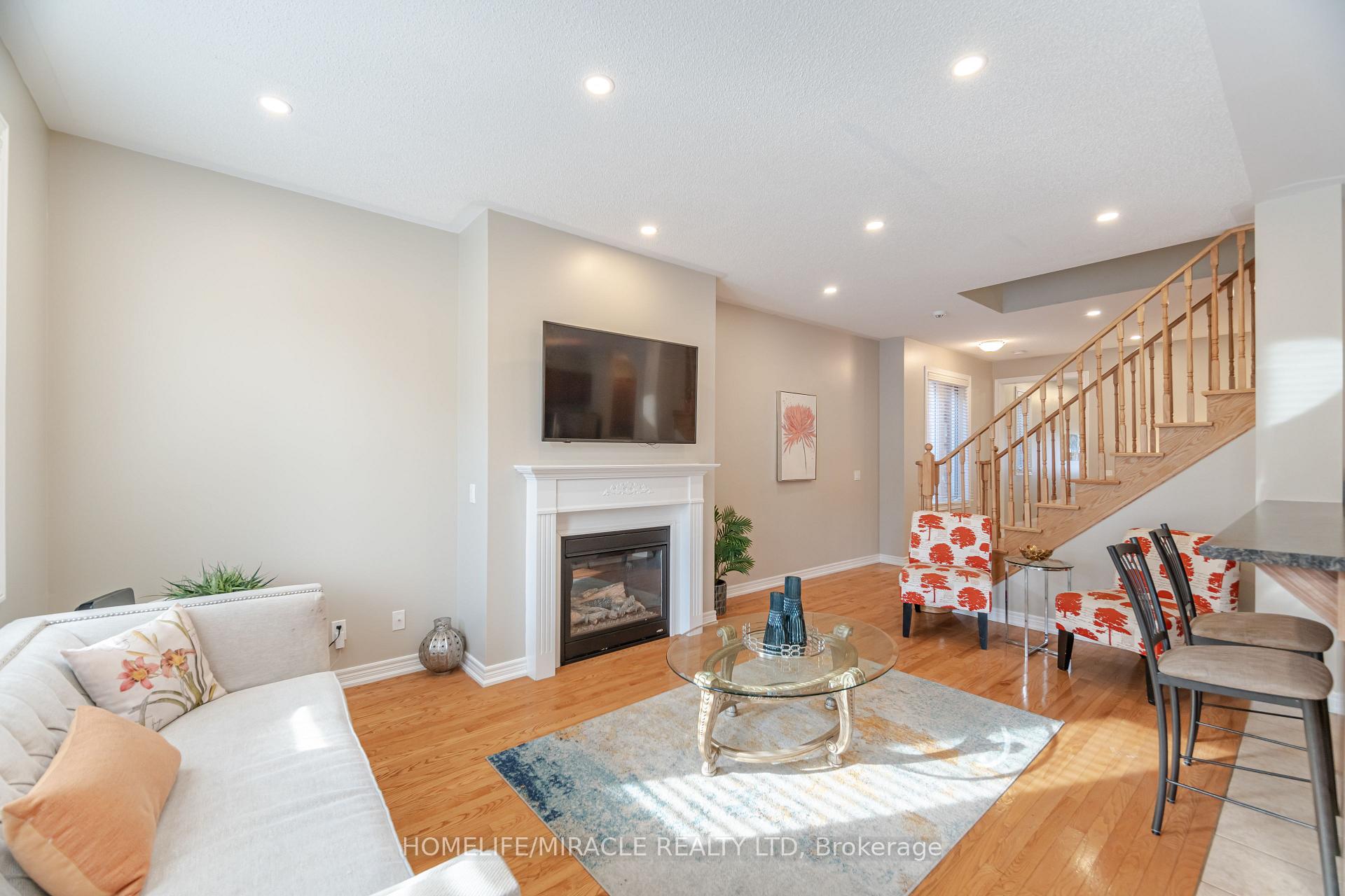 Photo 7 of 815 Miltonbrook Crescent, Milton, Willmott — HOMEH
