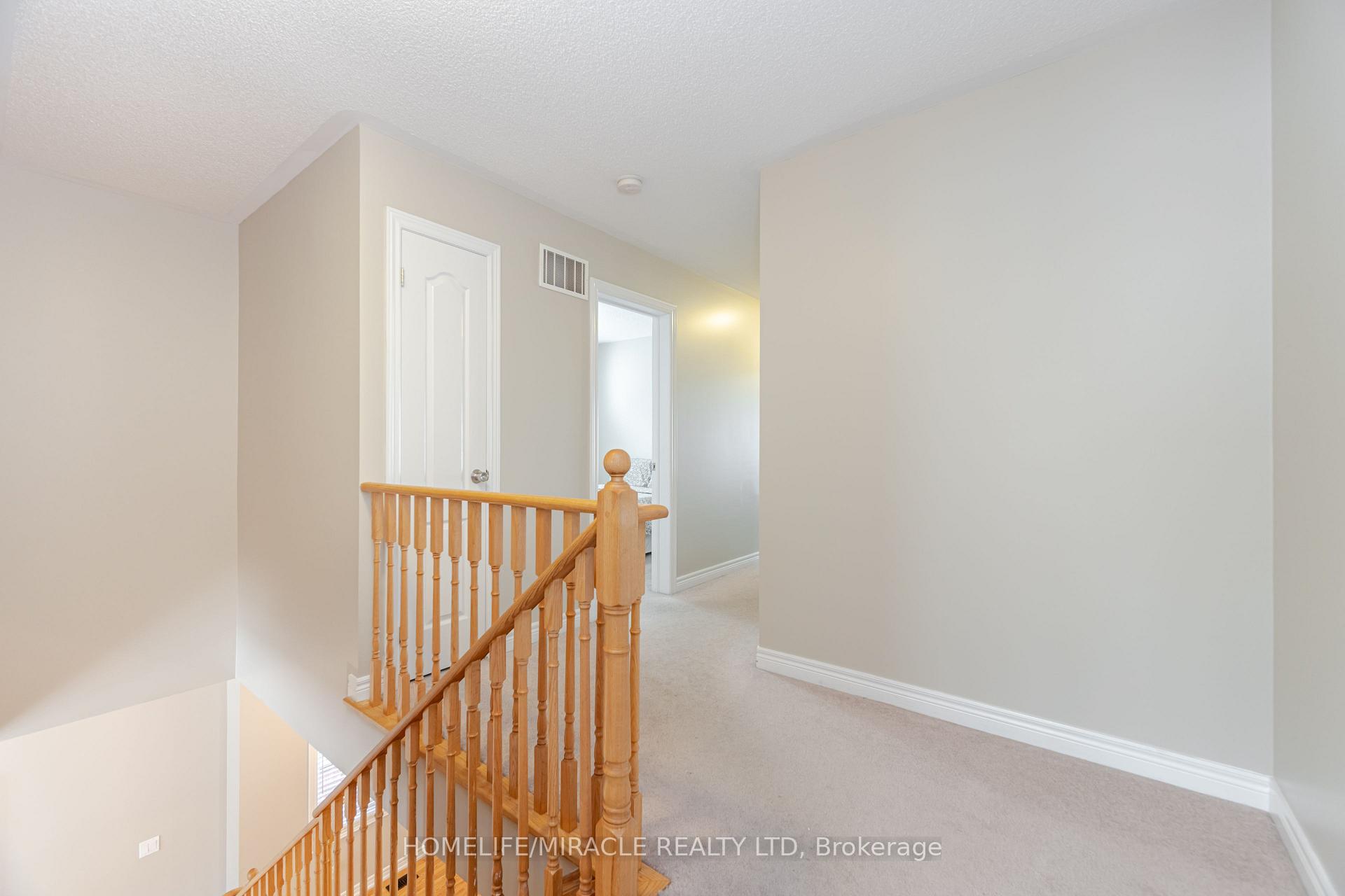 Photo 15 of 815 Miltonbrook Crescent, Milton, Willmott — HOMEH