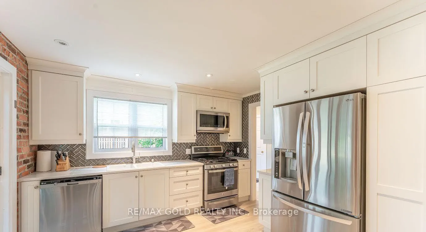 Photo 11 of 15 Shelley Avenue, St. Catharines, Port Dalhousie — HOMEH