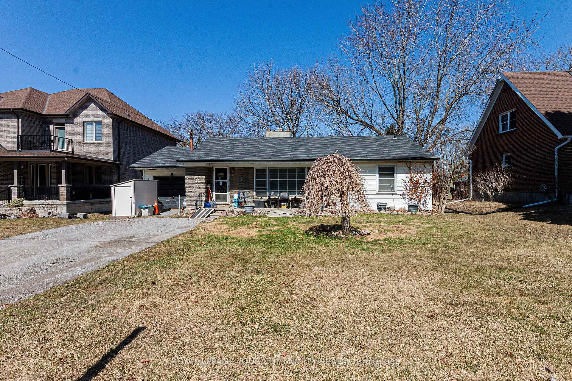 Photo 2 of 8 Grayson Road, Ajax, Central — HOMEH