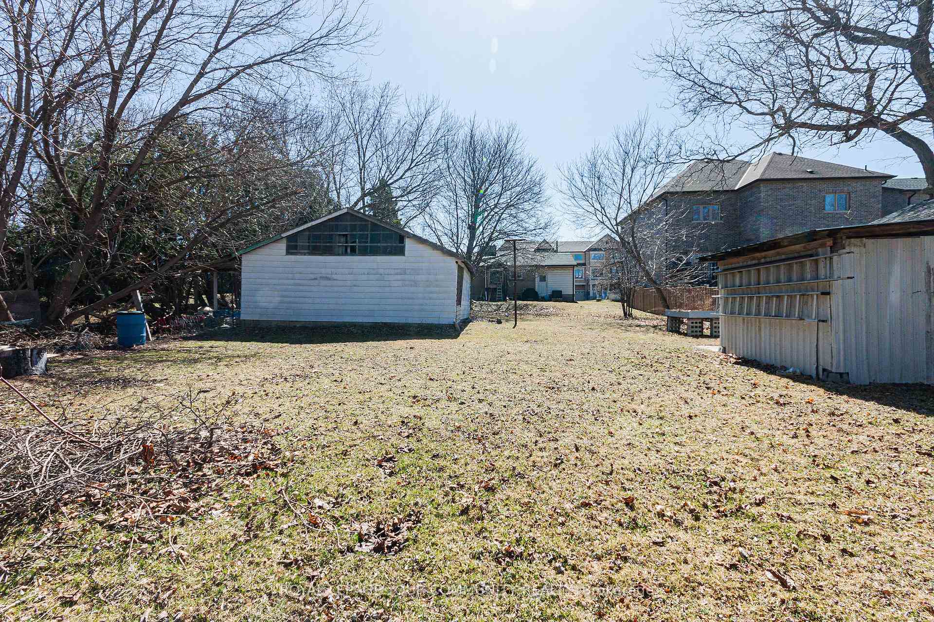 Photo 4 of 8 Grayson Road, Ajax, Central — HOMEH