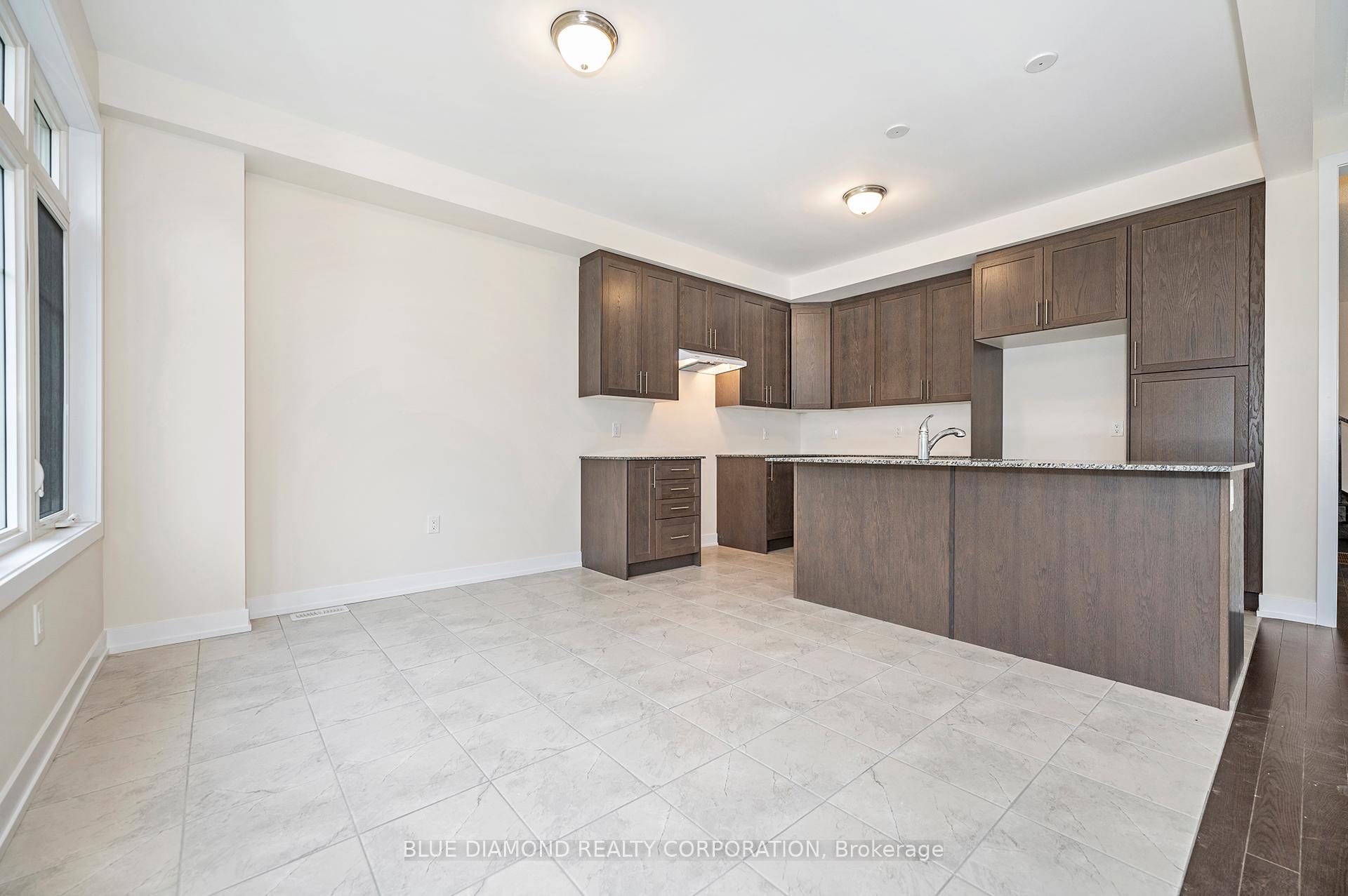 Photo 17 of 605 Fullum Landing, Milton, Cobban — HOMEH