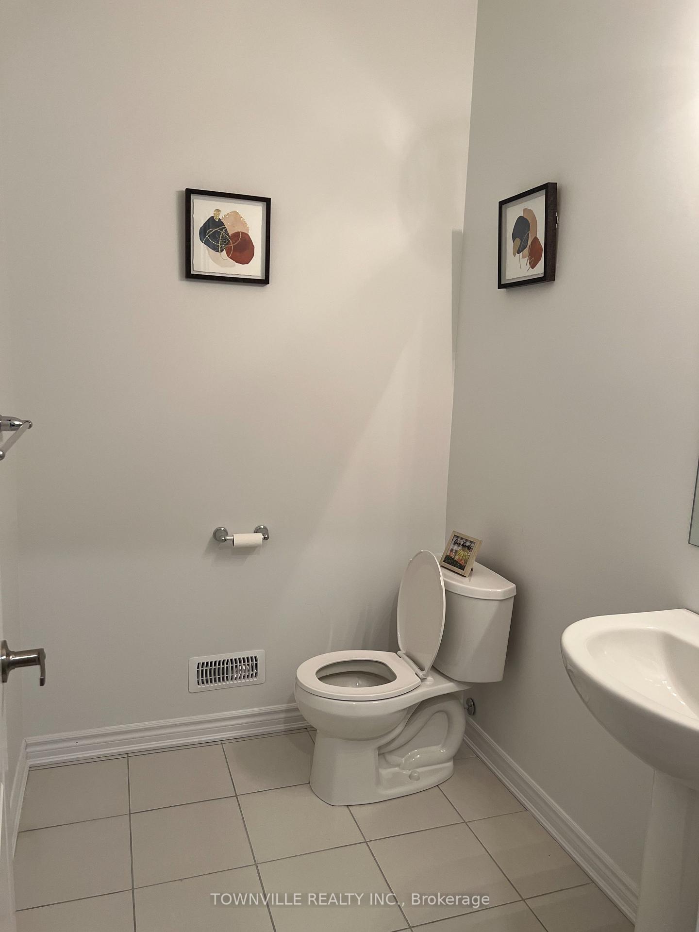 Photo 8 of 36 Lincoln Drive, Belleville, Belleville Ward — HOMEH