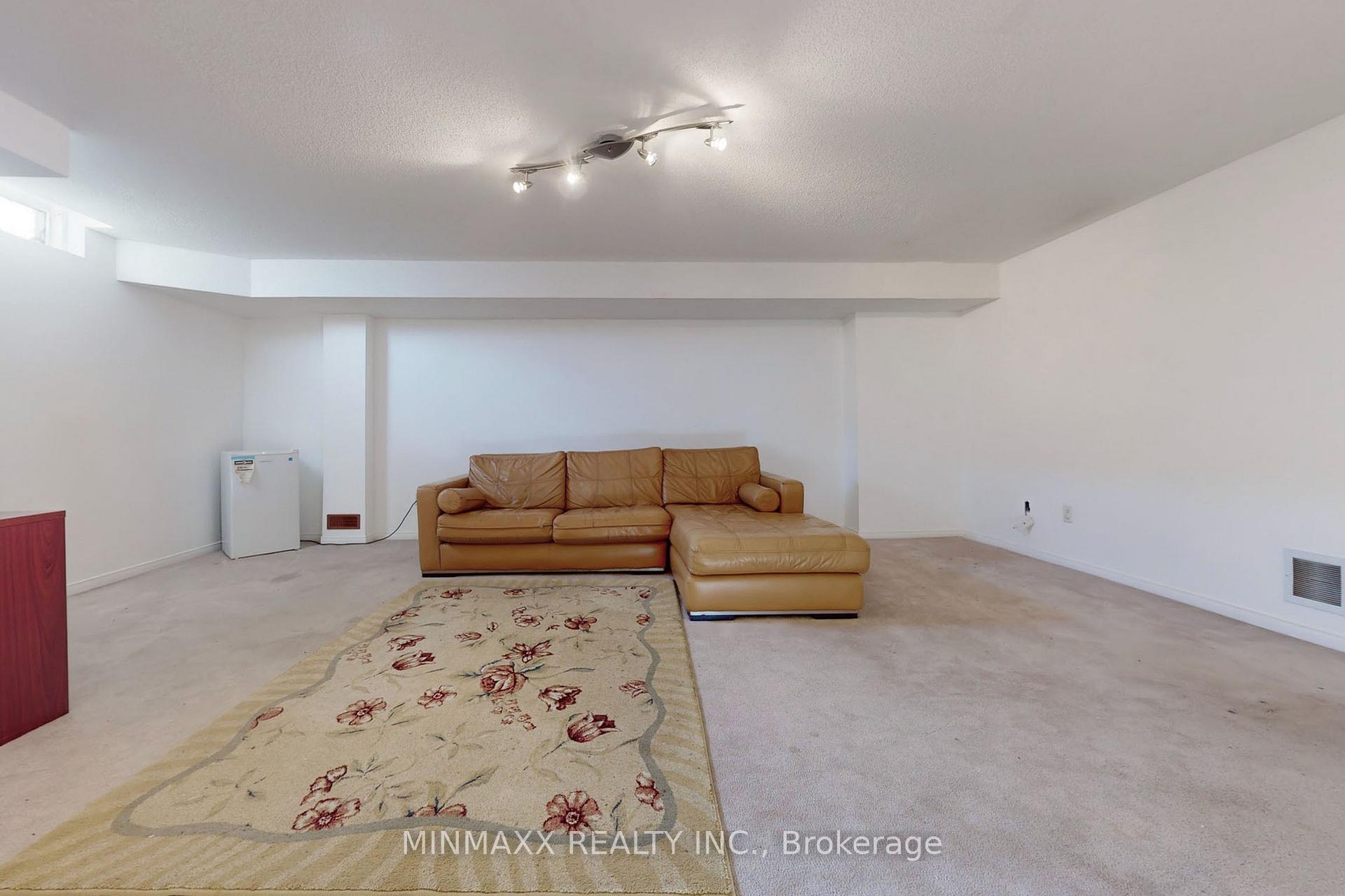 Photo 32 of 1246 Mowat Lane, Milton, Dempsey — HOMEH