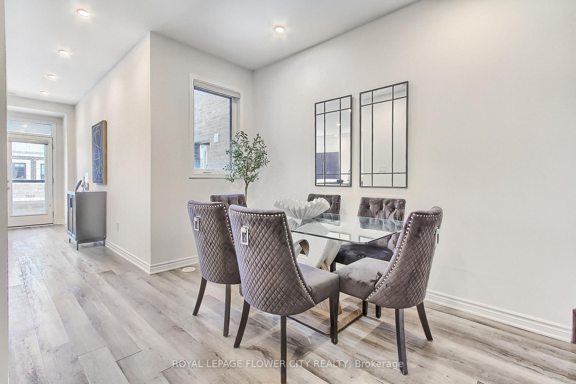 Photo 4 of 1565 Moira Crescent, Milton, Bowes — HOMEH