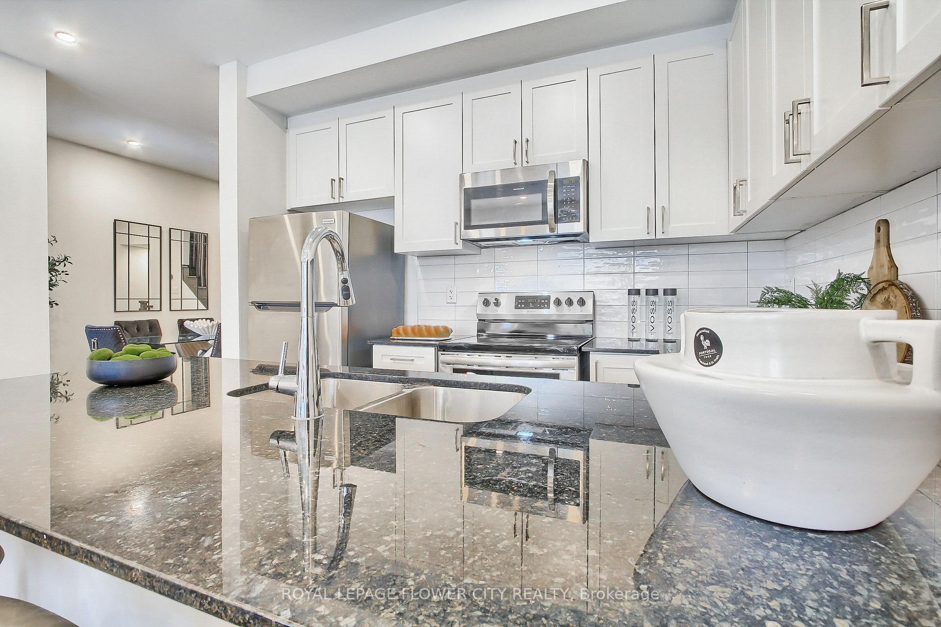 Photo 8 of 1565 Moira Crescent, Milton, Bowes — HOMEH