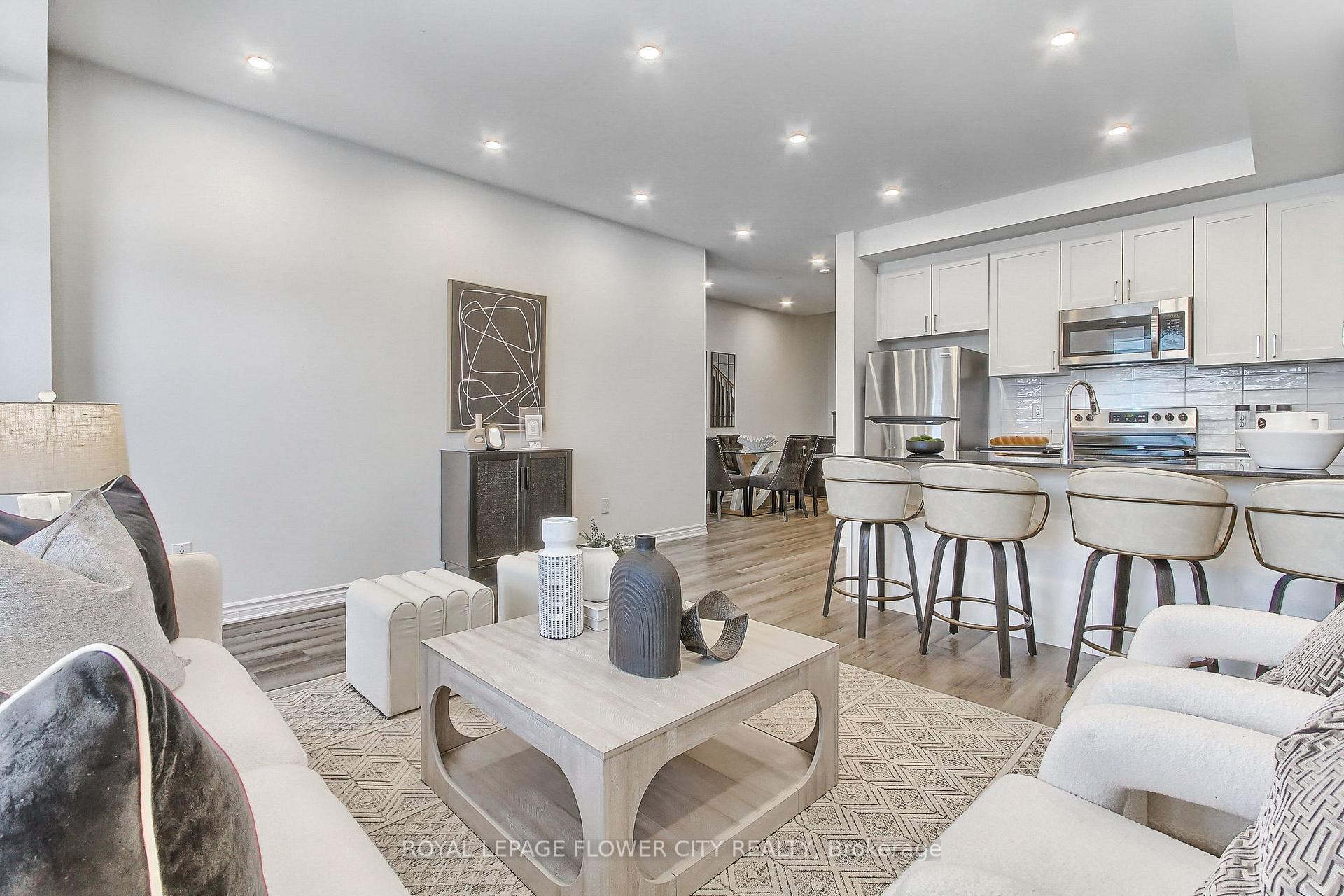 Photo 15 of 1565 Moira Crescent, Milton, Bowes — HOMEH