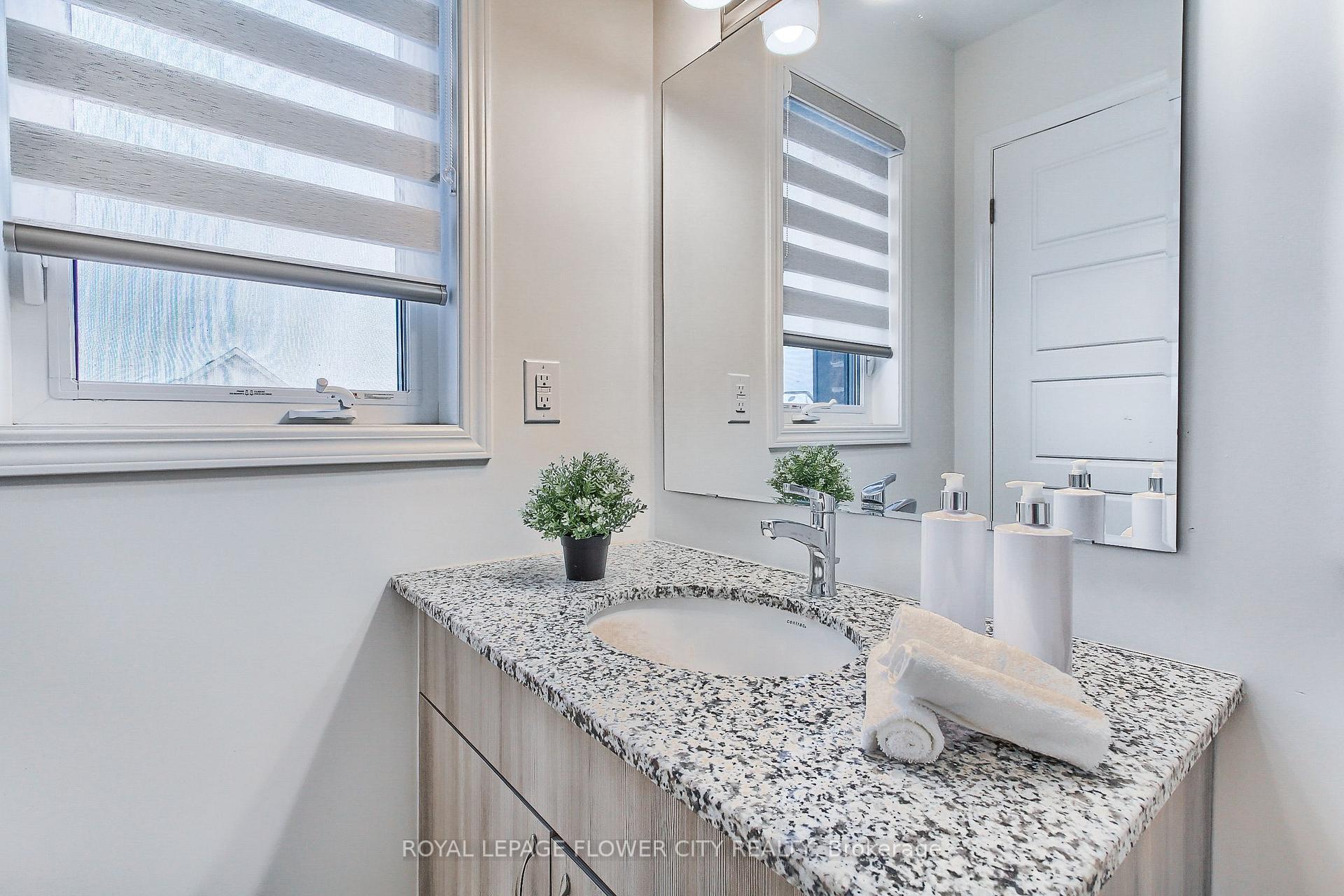 Photo 28 of 1565 Moira Crescent, Milton, Bowes — HOMEH