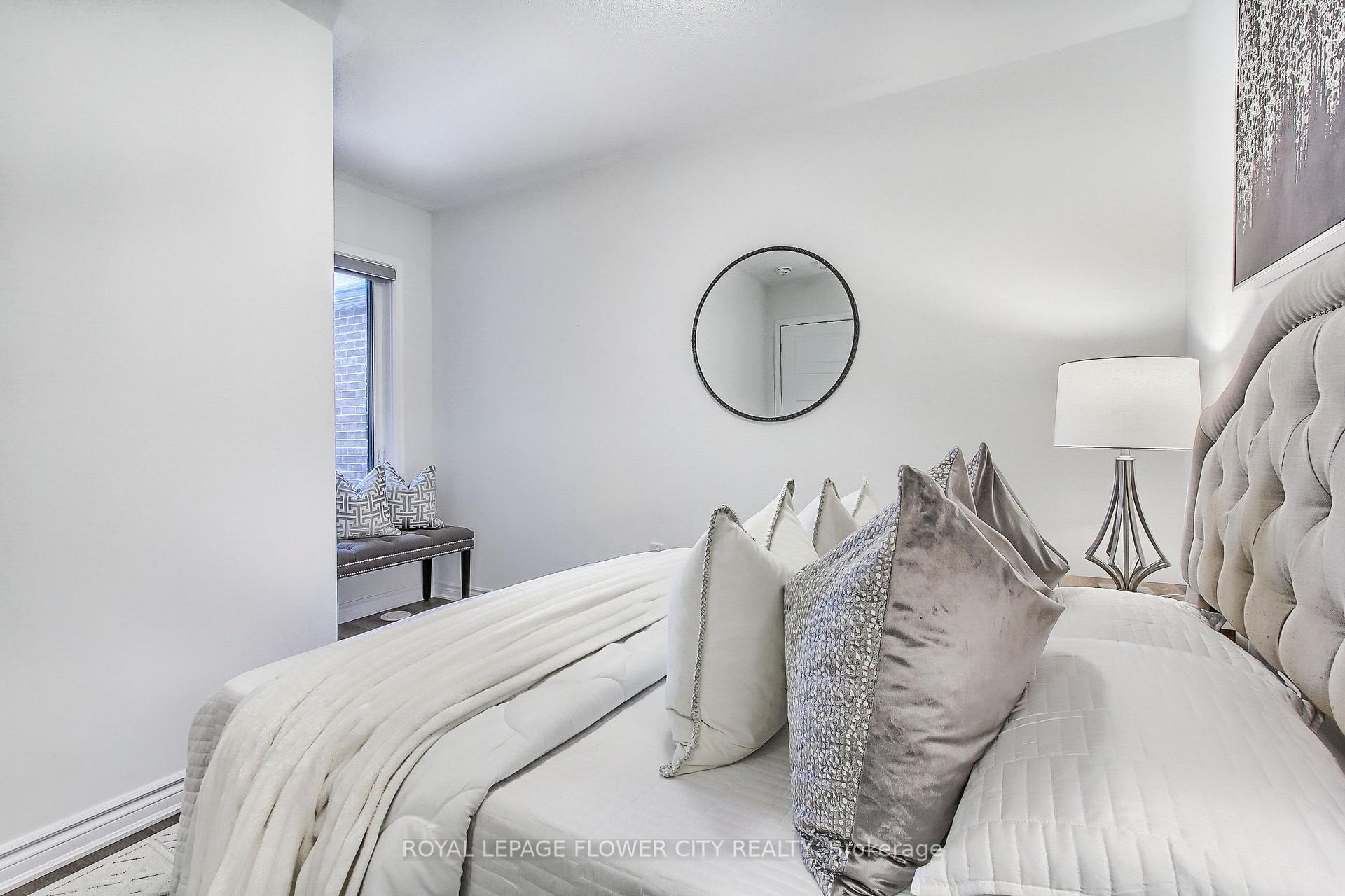 Photo 33 of 1565 Moira Crescent, Milton, Bowes — HOMEH
