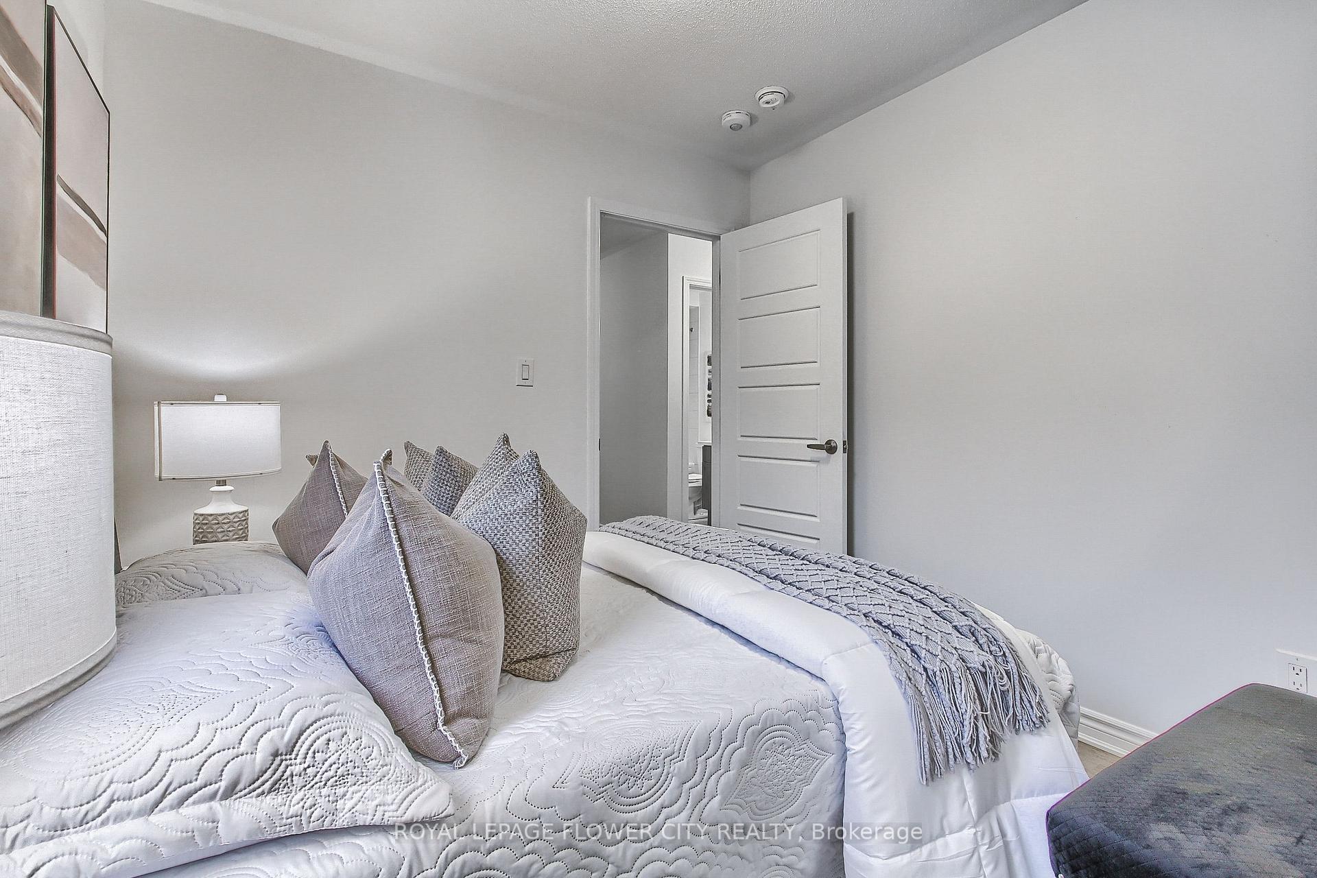 Photo 36 of 1565 Moira Crescent, Milton, Bowes — HOMEH