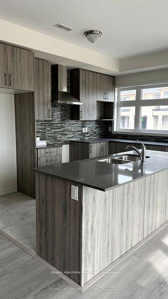 Photo 12 of 1560 Moonseed Place, Milton, Cobban — HOMEH