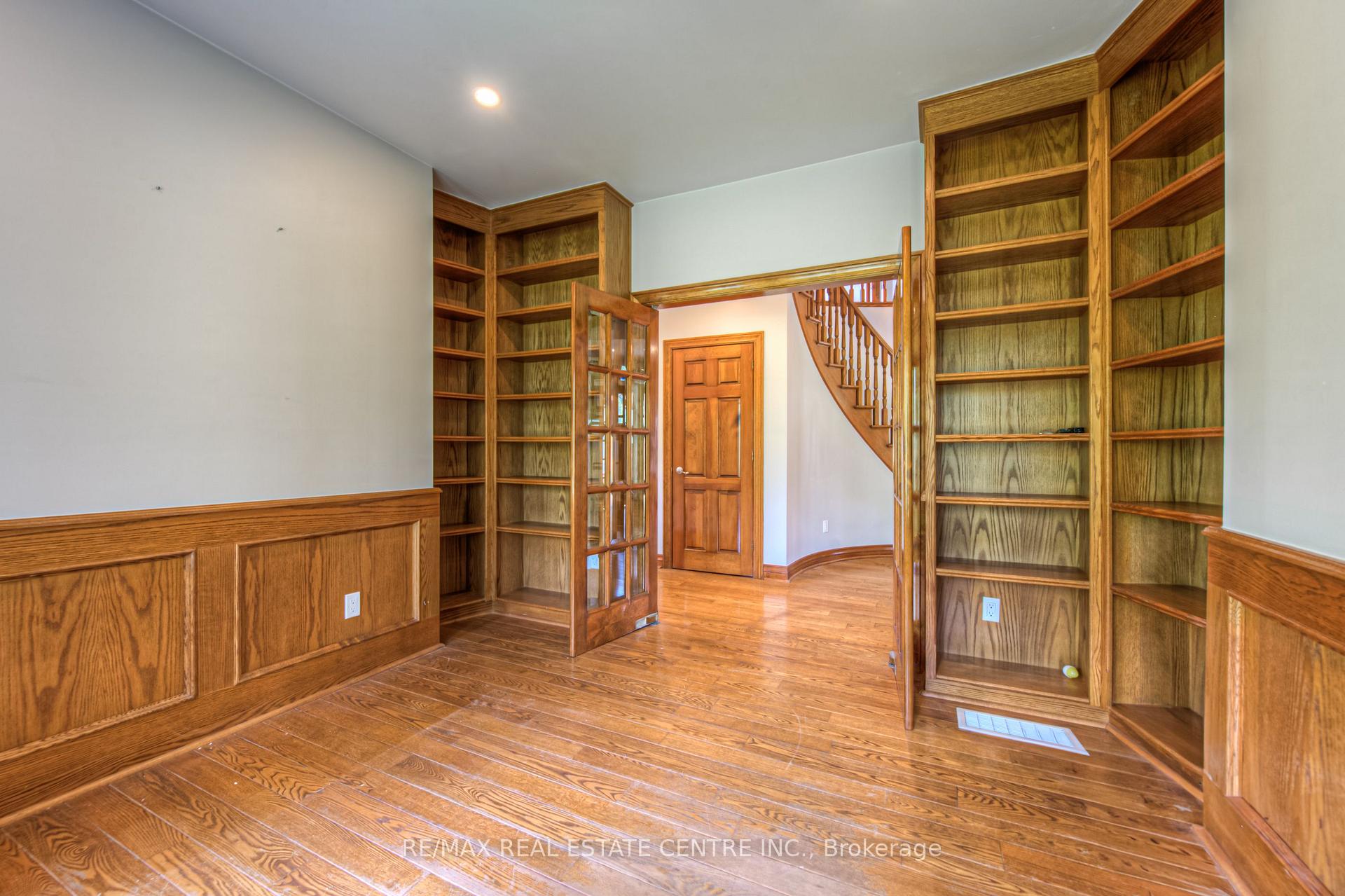 Photo 15 of 13215 Guelph Line, Milton, Rural Milton West — HOMEH