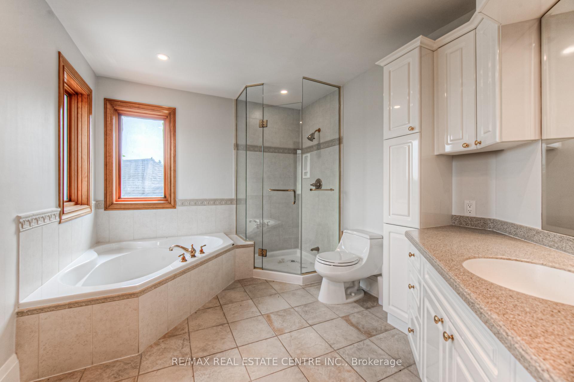Photo 18 of 13215 Guelph Line, Milton, Rural Milton West — HOMEH