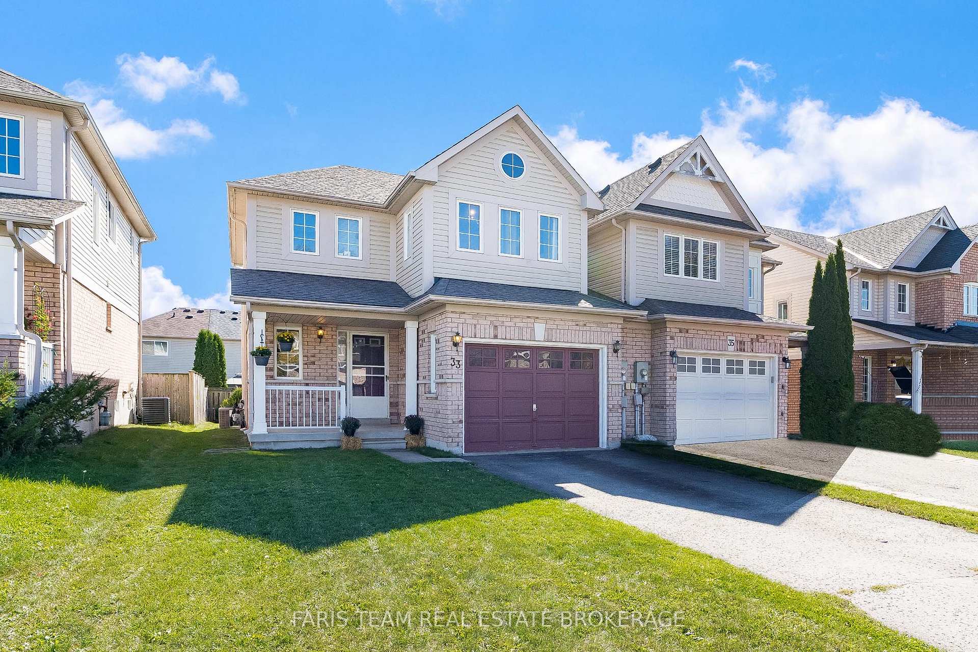 Photo 5 of 33 Bird Street, Barrie, Edgehill Drive — HOMEH