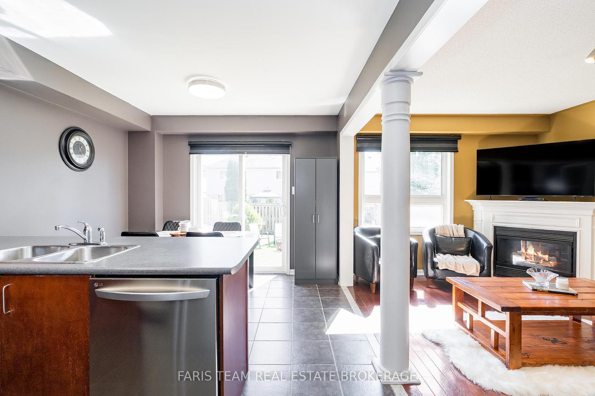 Photo 8 of 33 Bird Street, Barrie, Edgehill Drive — HOMEH